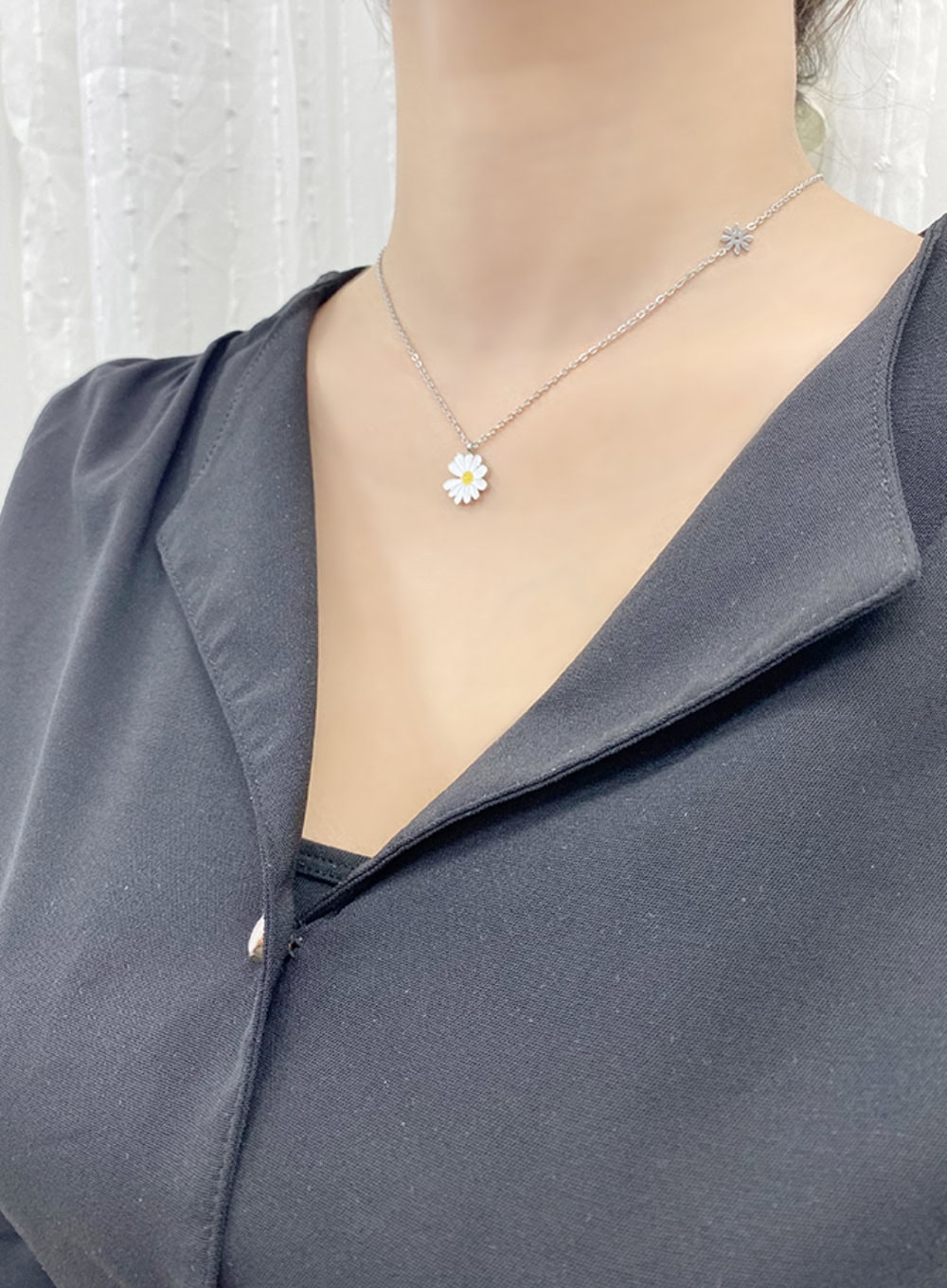 Daisy Fleabane Necklace IL403