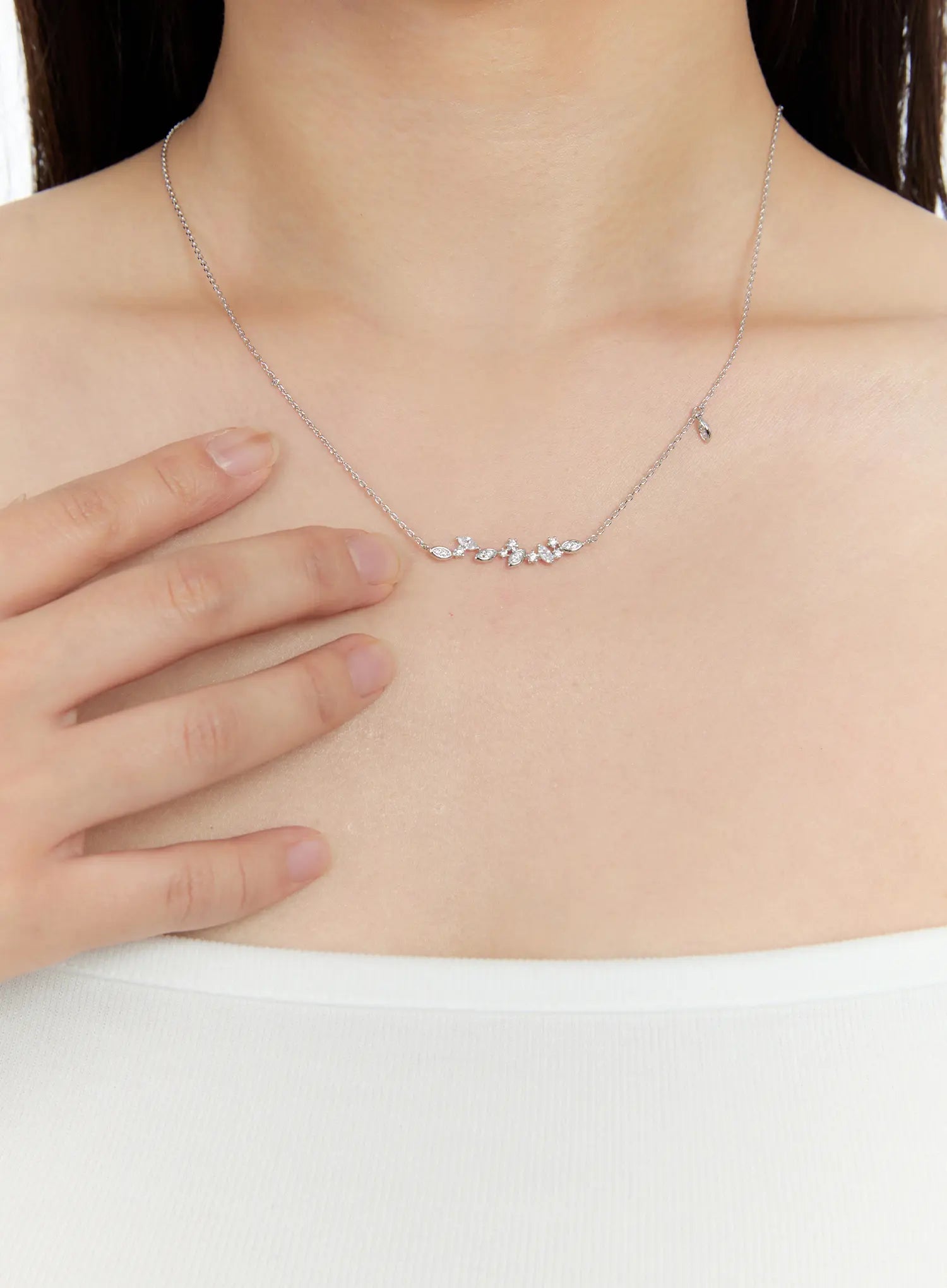 Cubic Sprout Necklace IS517