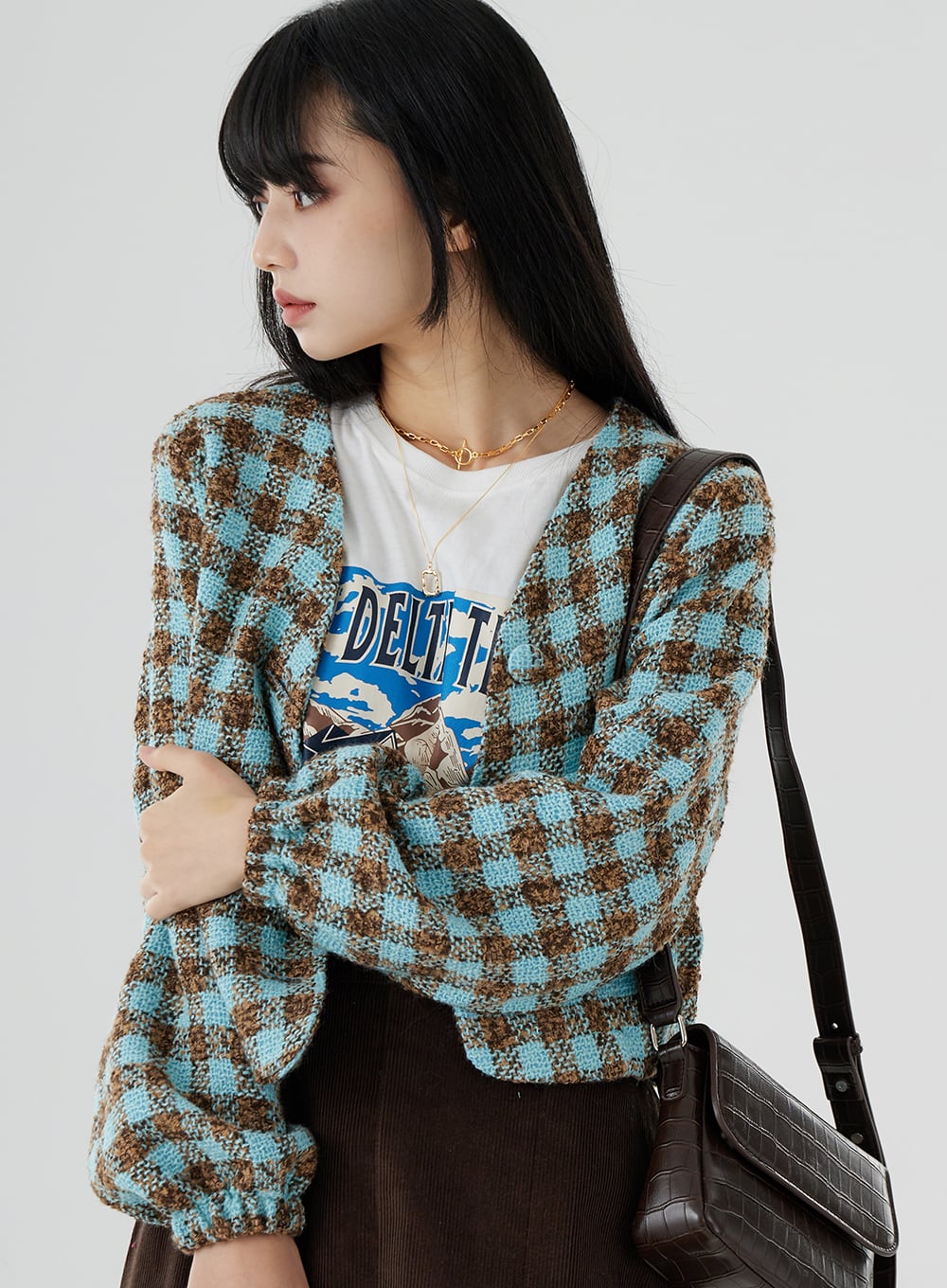 Two-Layer Chain and Square Pendant Necklace OO24