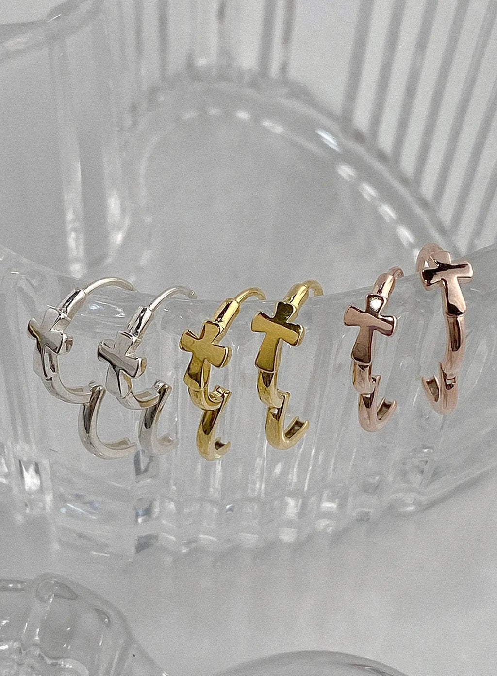 Bishop Cross Snap Earrings IU506