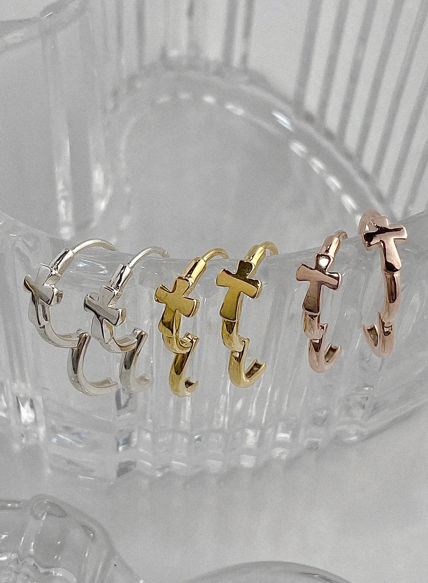 Bishop Cross Snap Earrings IU506