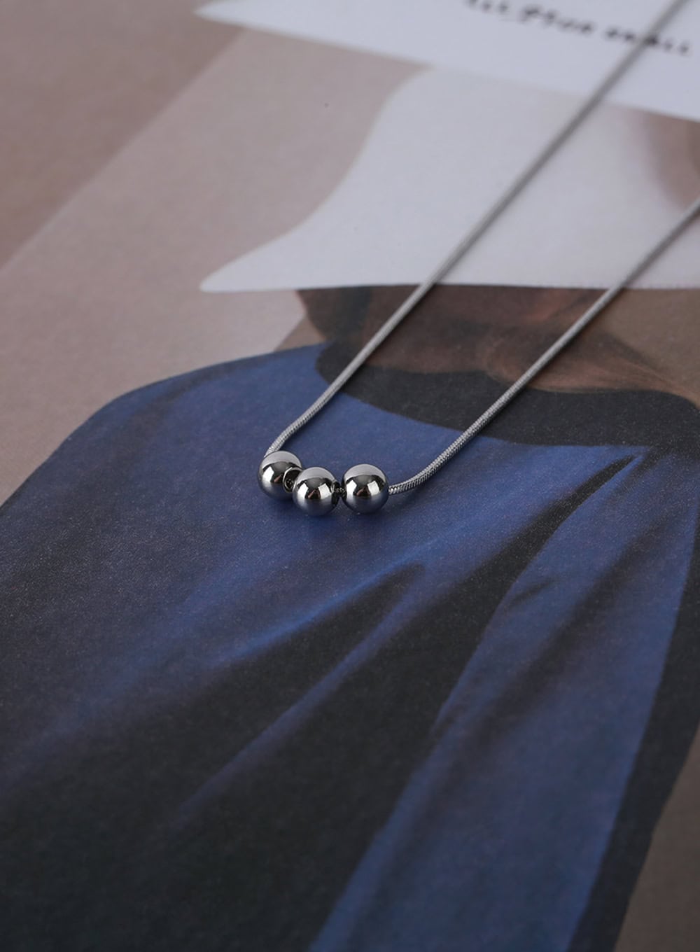 Three Ball Necklace IL403