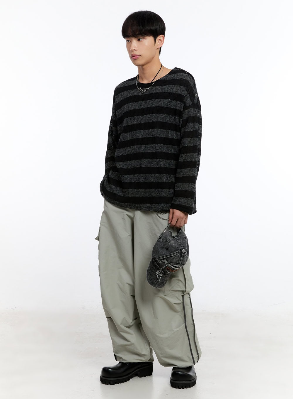 Men's Cargo Balloon-Fit Windbreaker Pants IY530