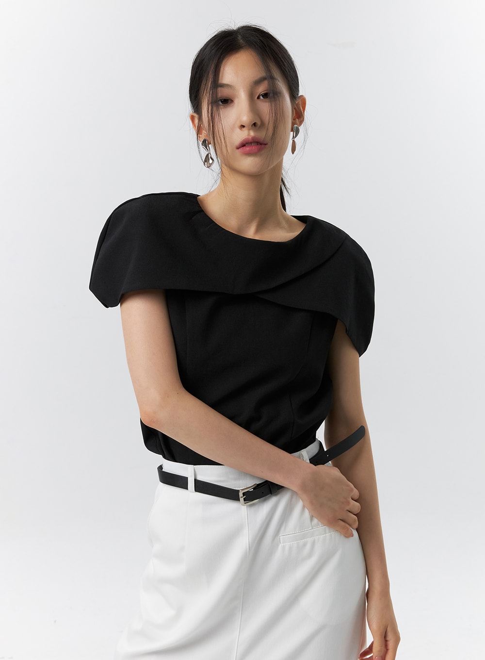 Wide Collar Blouse IL326