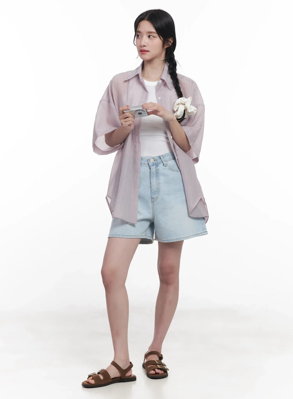 Light Wash Wide-Fit Jorts CU523