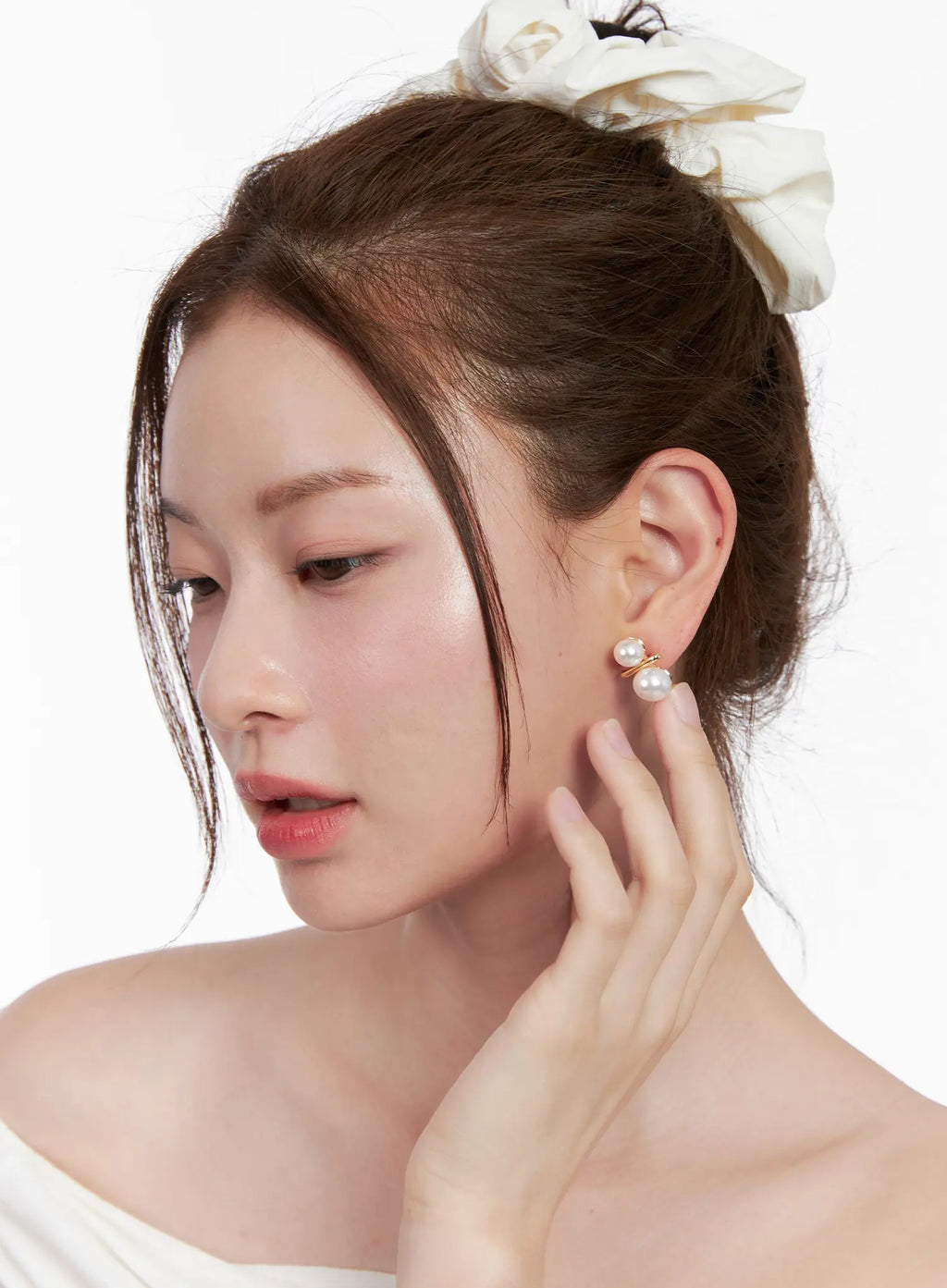 Faux Pearl Snowman Earrings CL524