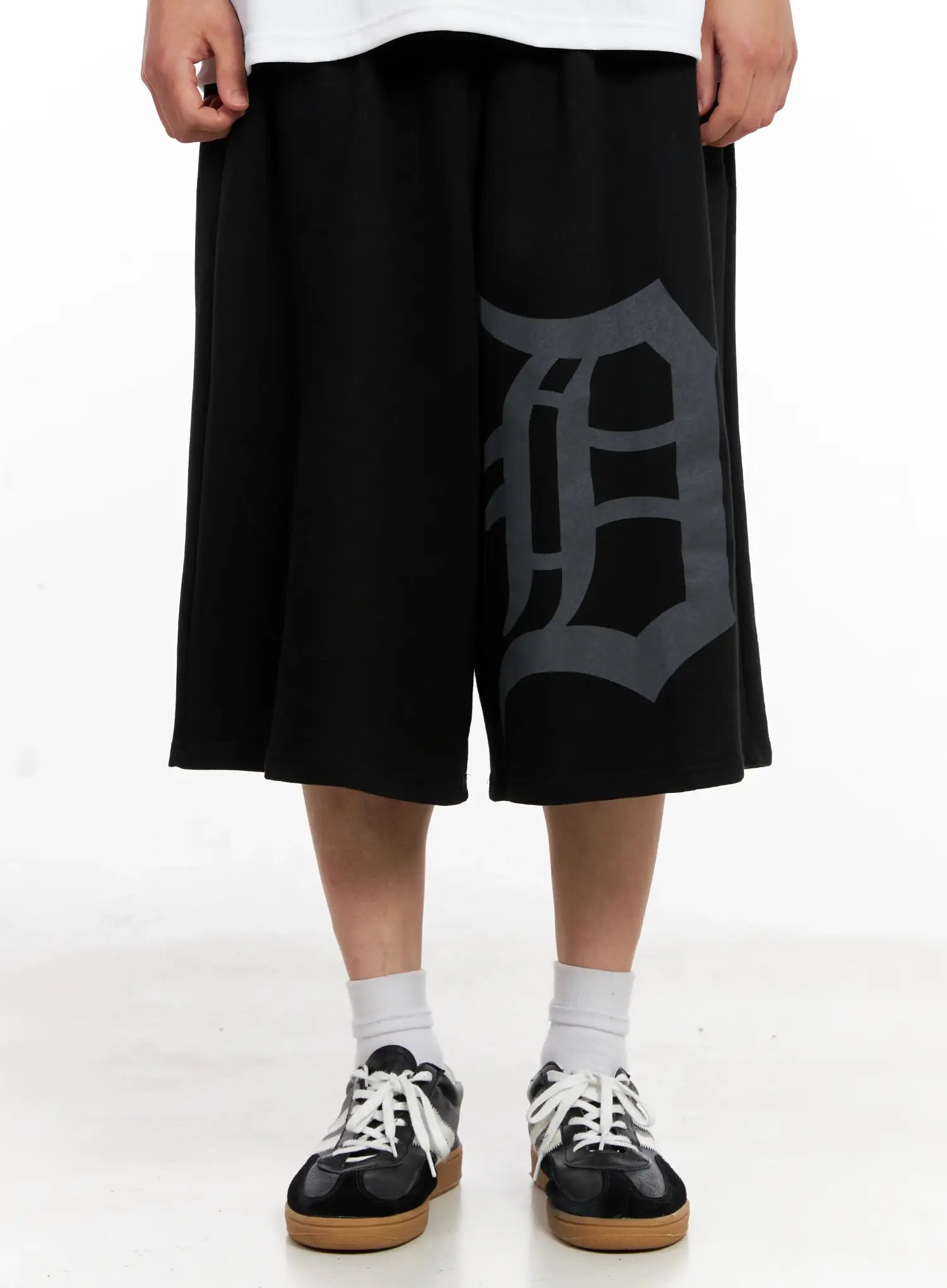 Men's Graphic Sweatshorts IL521