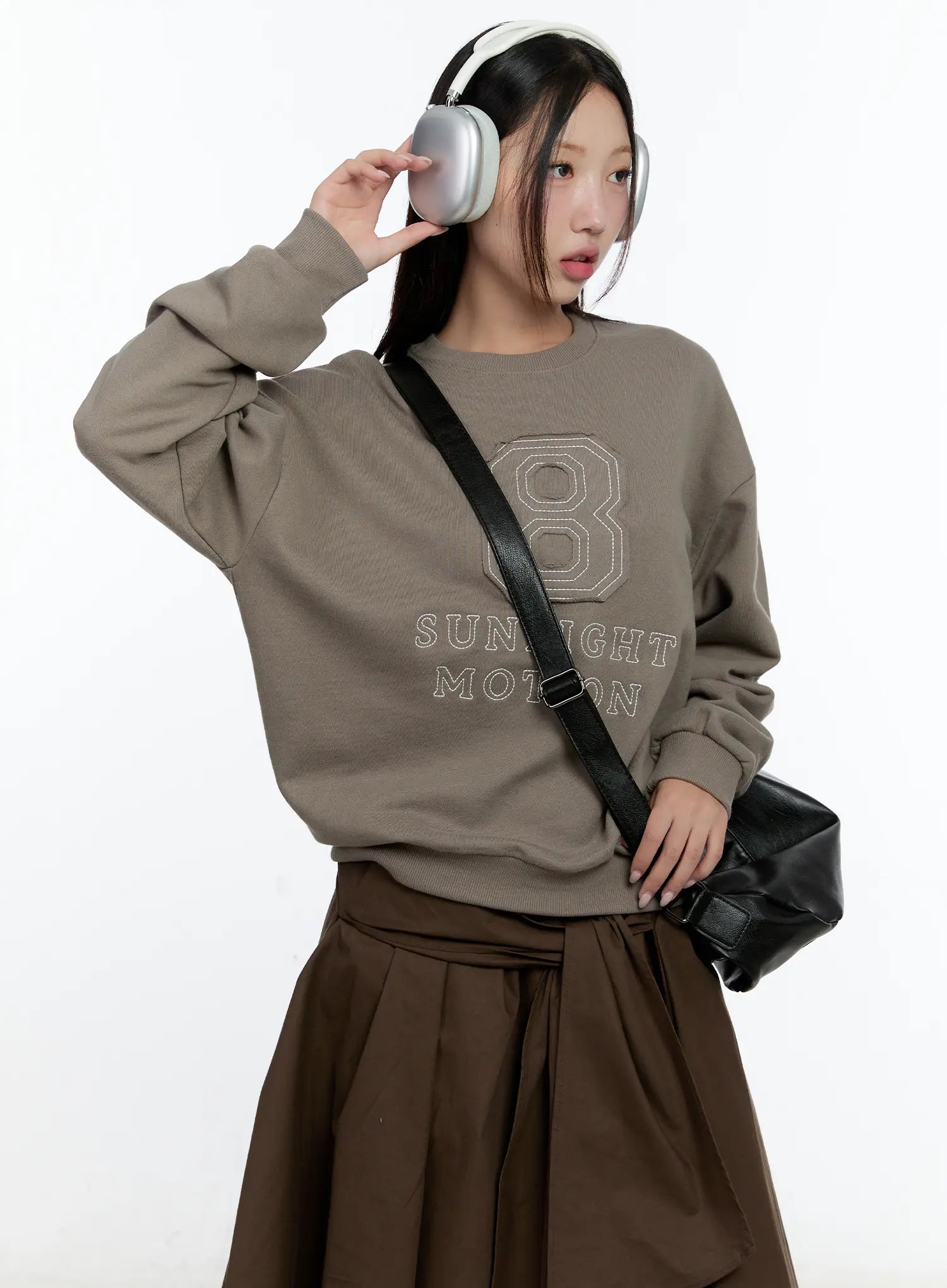 Embroidered Graphic Oversized Sweatshirt CS518