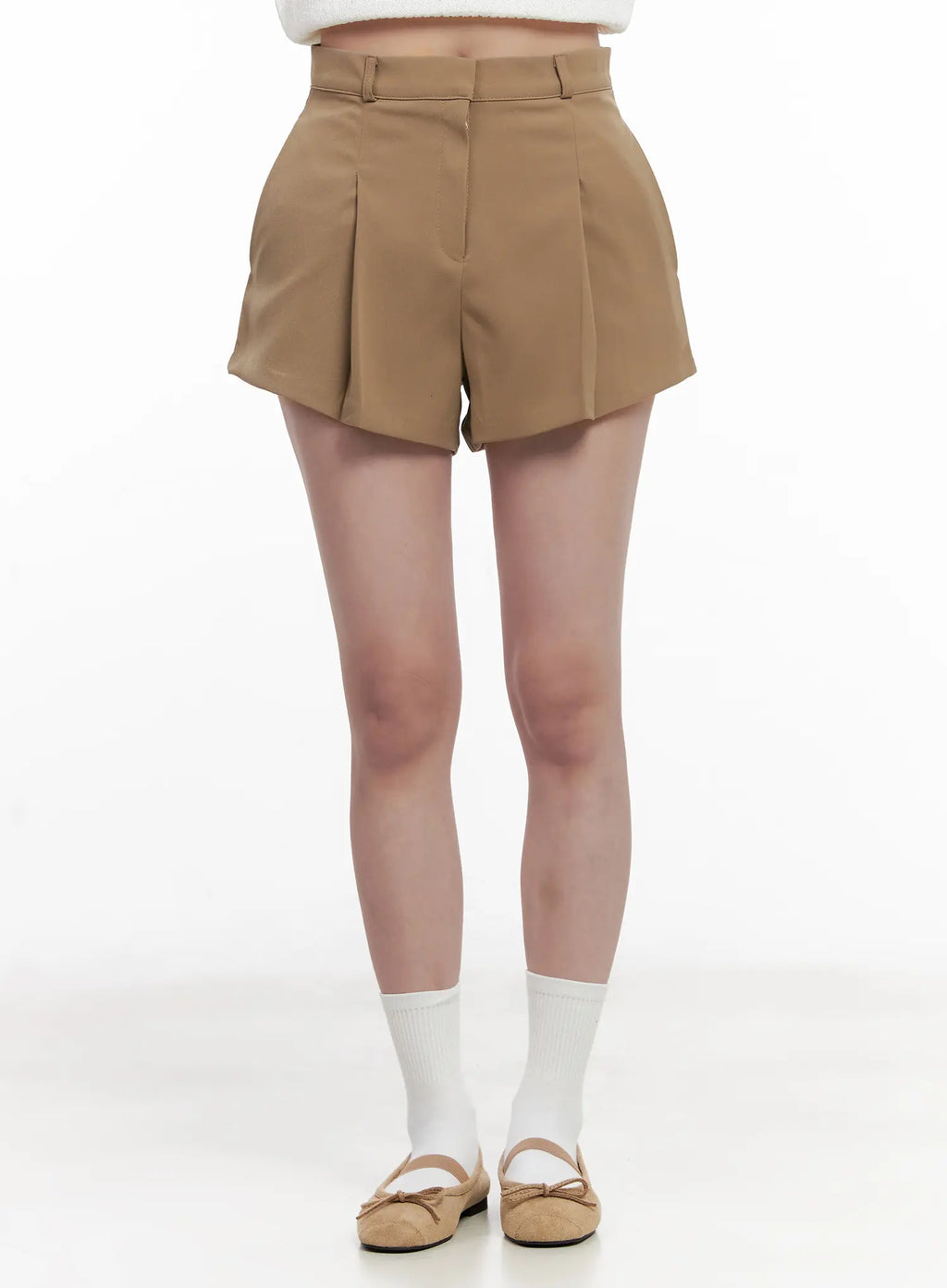 Pleated High-Waist Shorts CL515