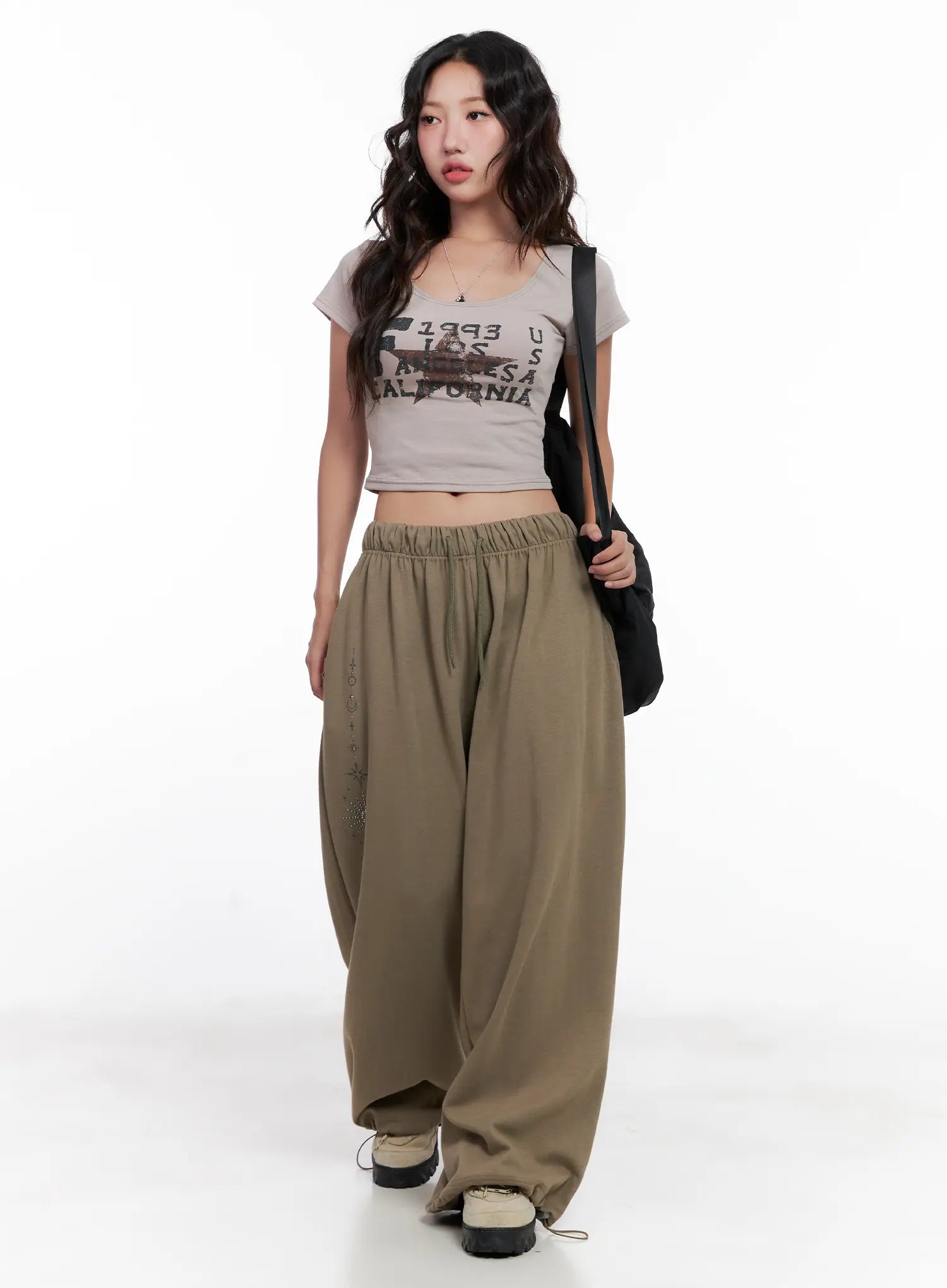 Graphic U-Neck Cropped Tee CL518