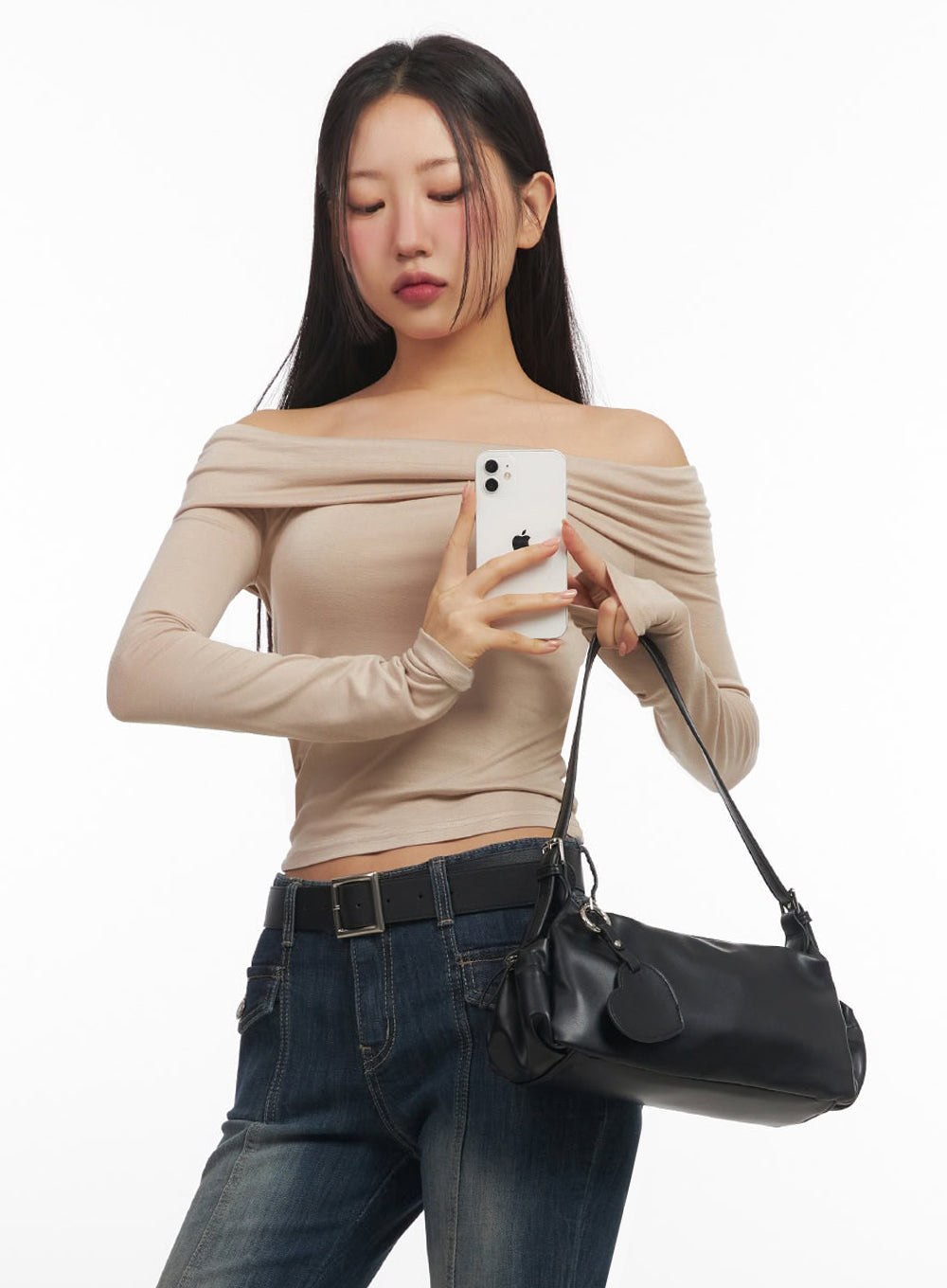 Cozy Off-Shoulder Slim-Fit Top IF510