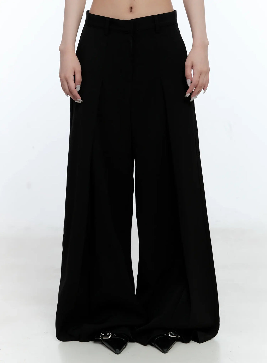 Wide-Leg Pleated Slacks CL530