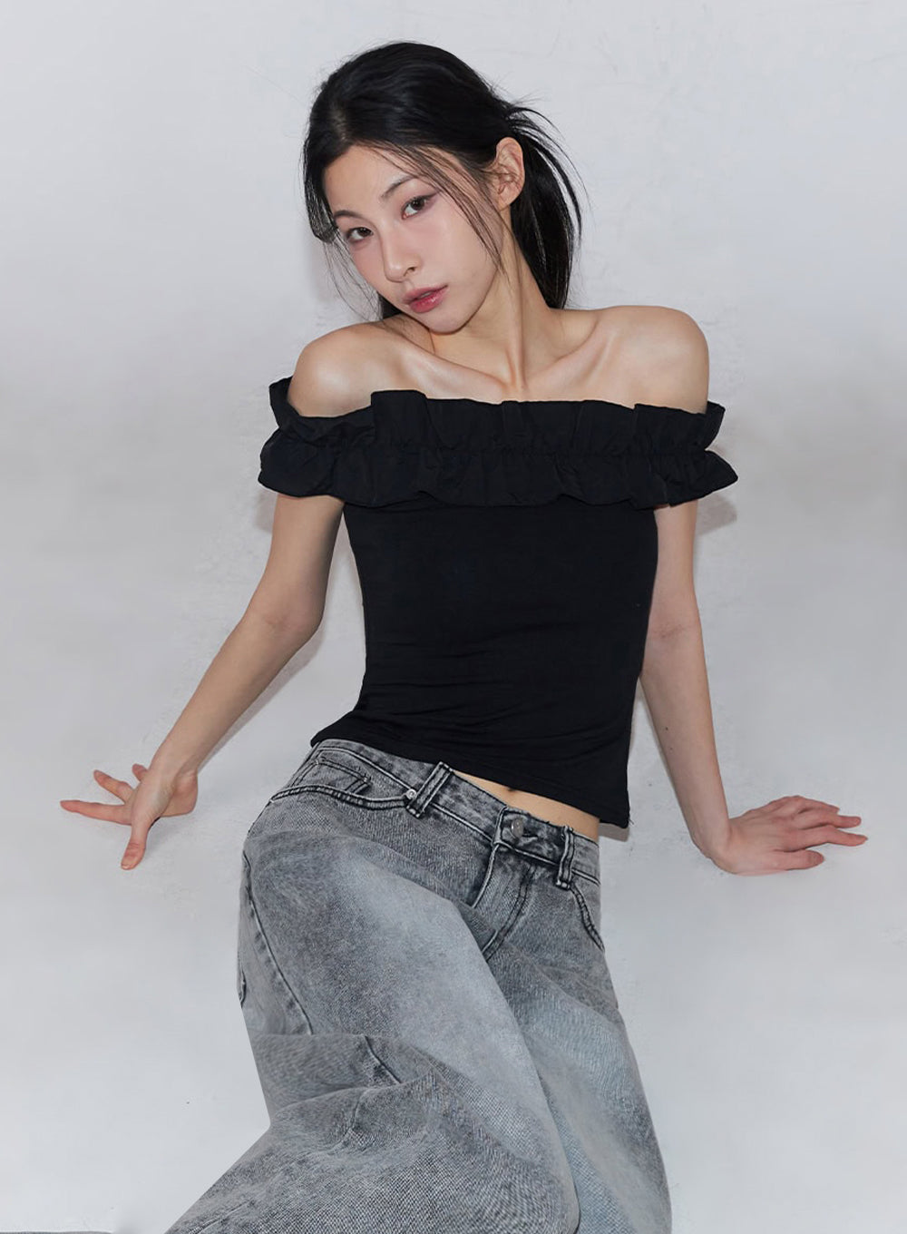 Frill Off-Shoulder Crop Top IY529