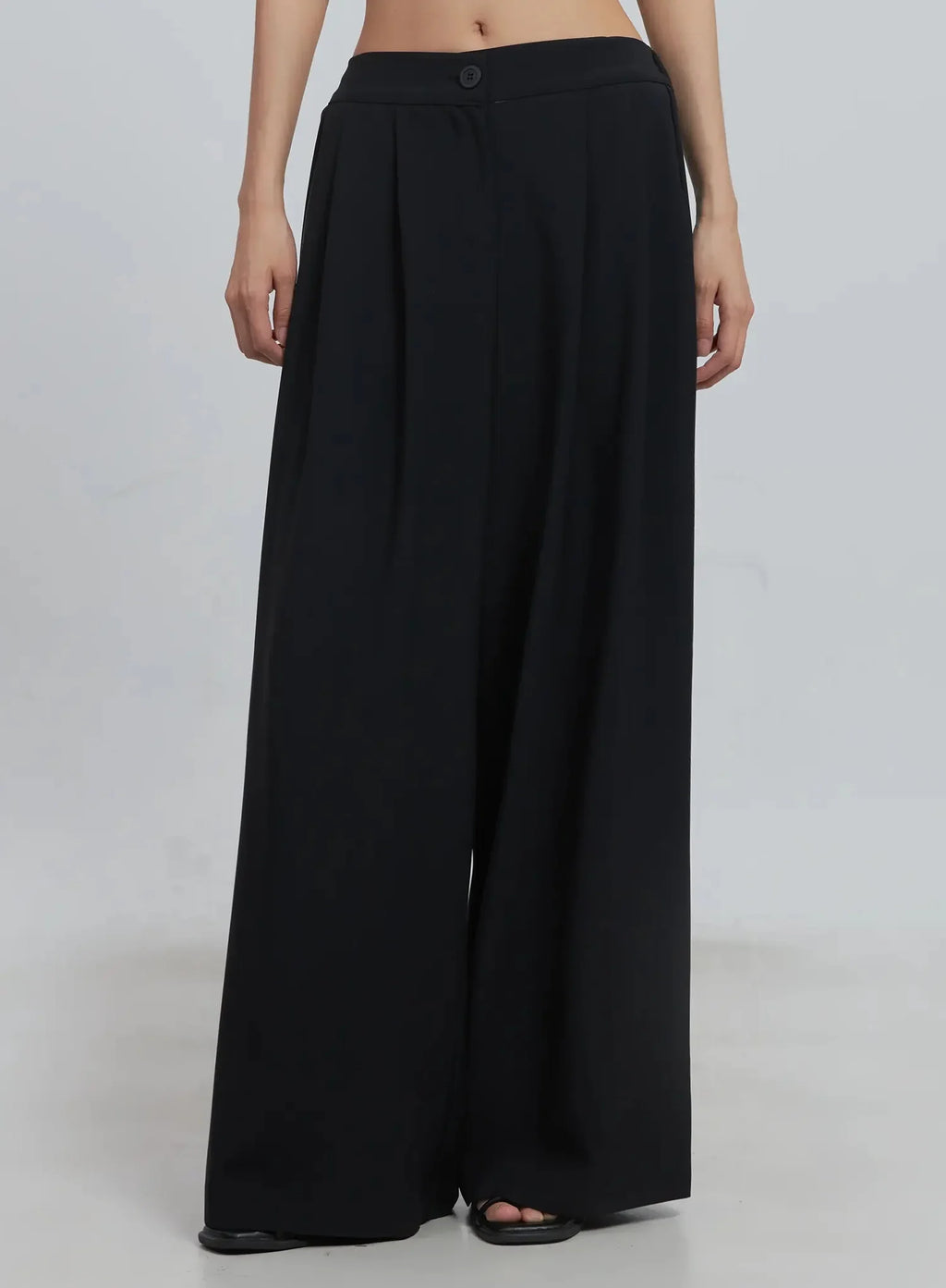 Pintuck Wide-Leg Pants IU512