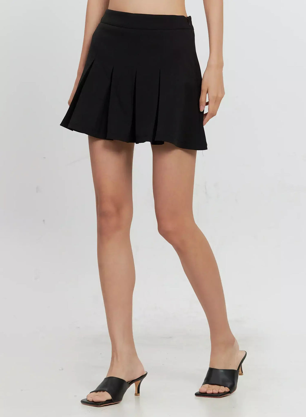 Classic Pleated Skirt IL528