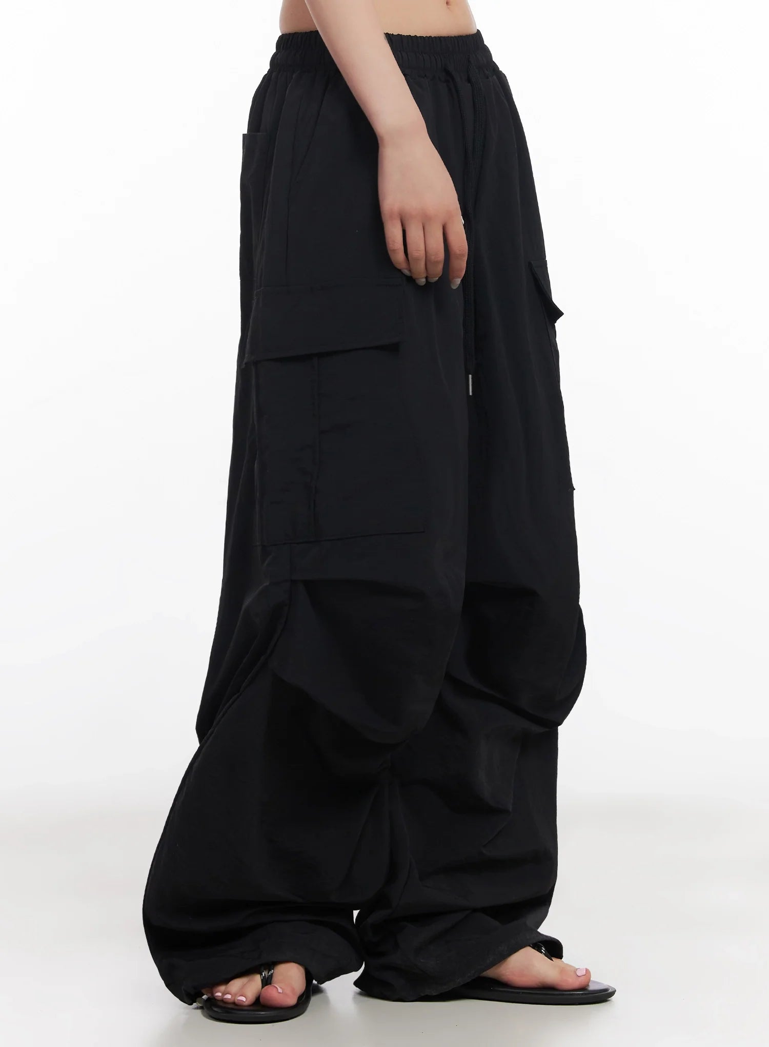 Black Utility Wide-Fit Cargo Pants IC503