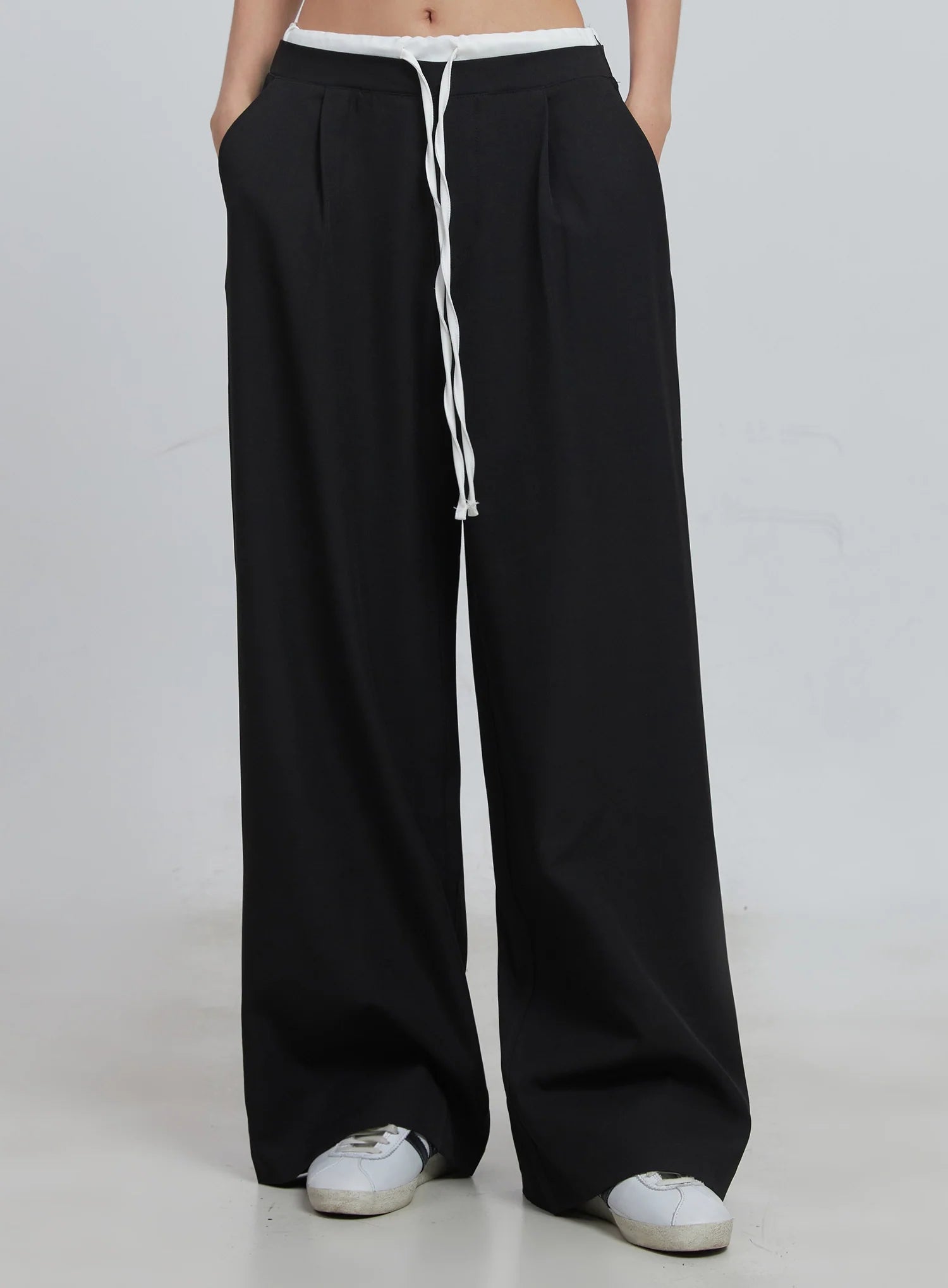 Layered Pintuck Wide-Leg Pants IU512