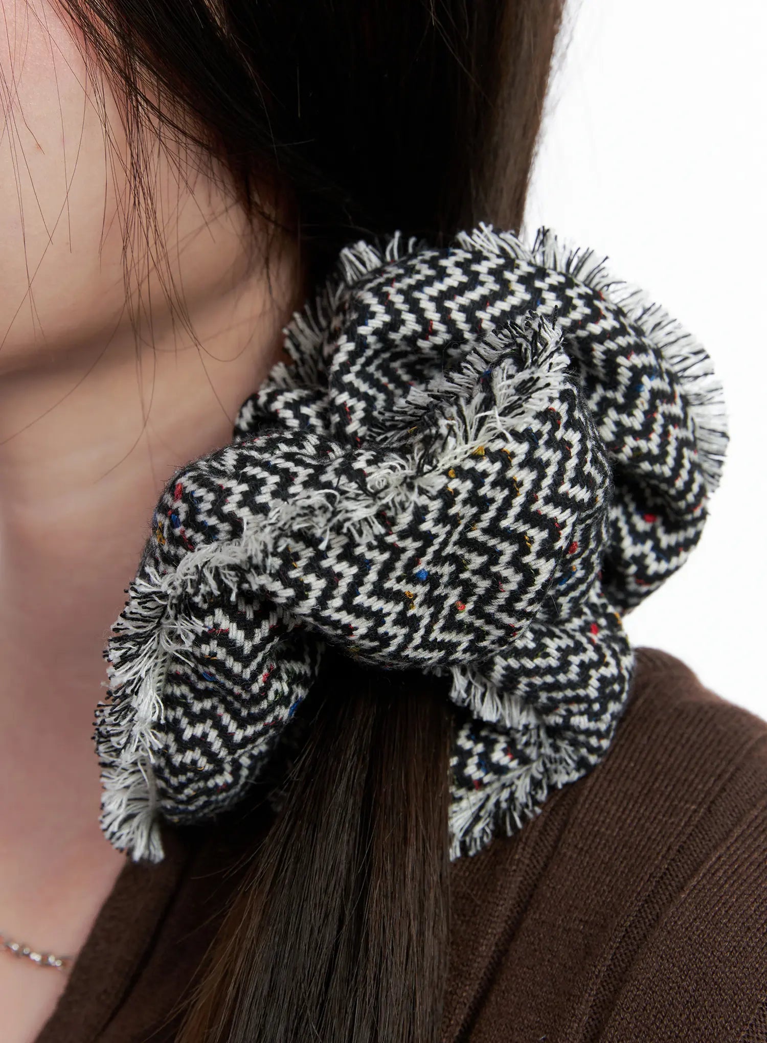 Fringe Zigzag Pattern Scrunchie CO506