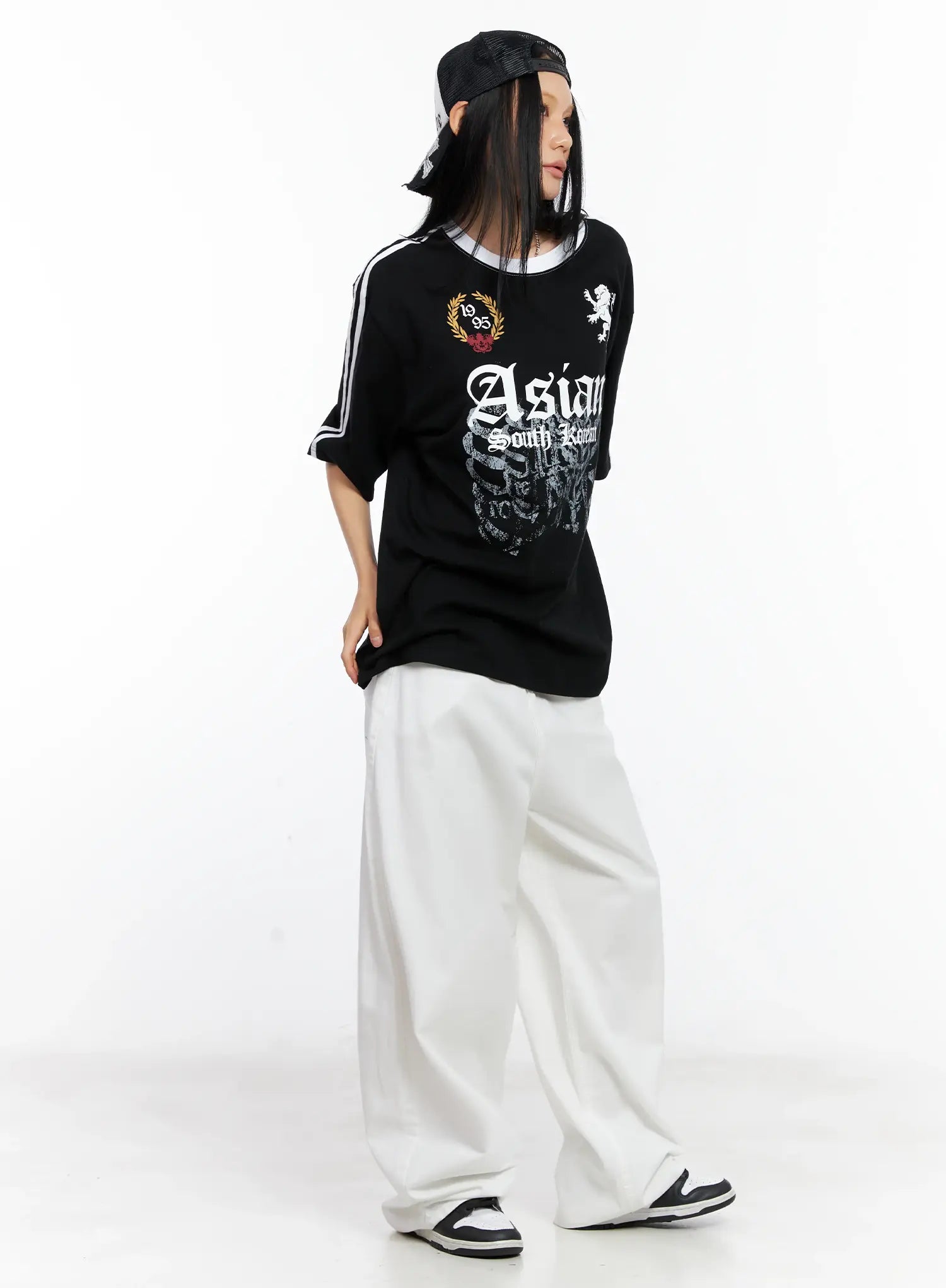Oversized Graphic Logo Tee CL529