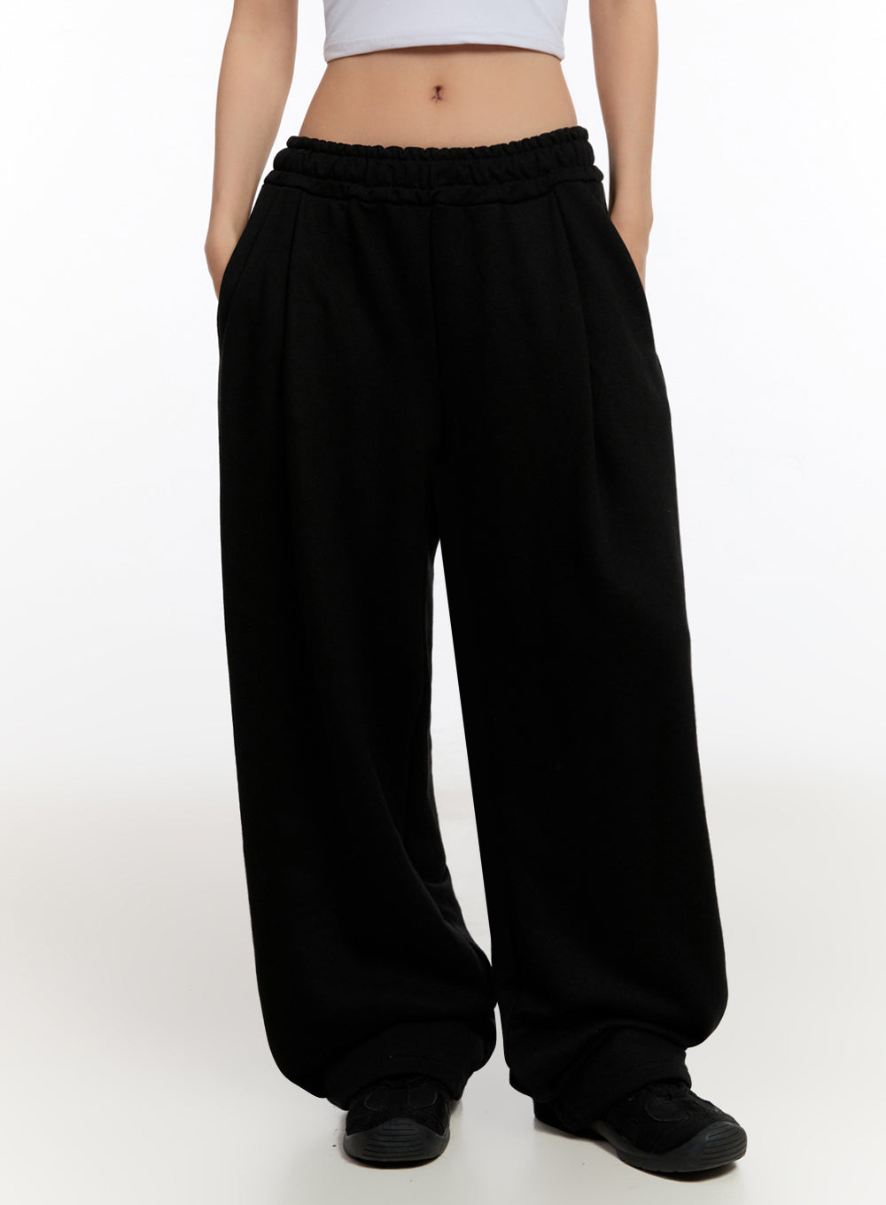 Pintuck Wide-Leg Sweatpants IU509