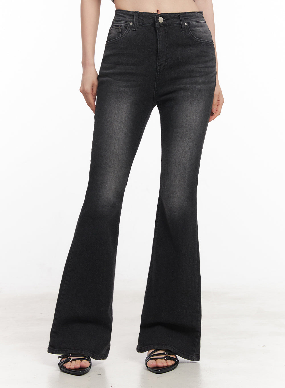 Lior Slim-Fit Bootcut Jeans IY516