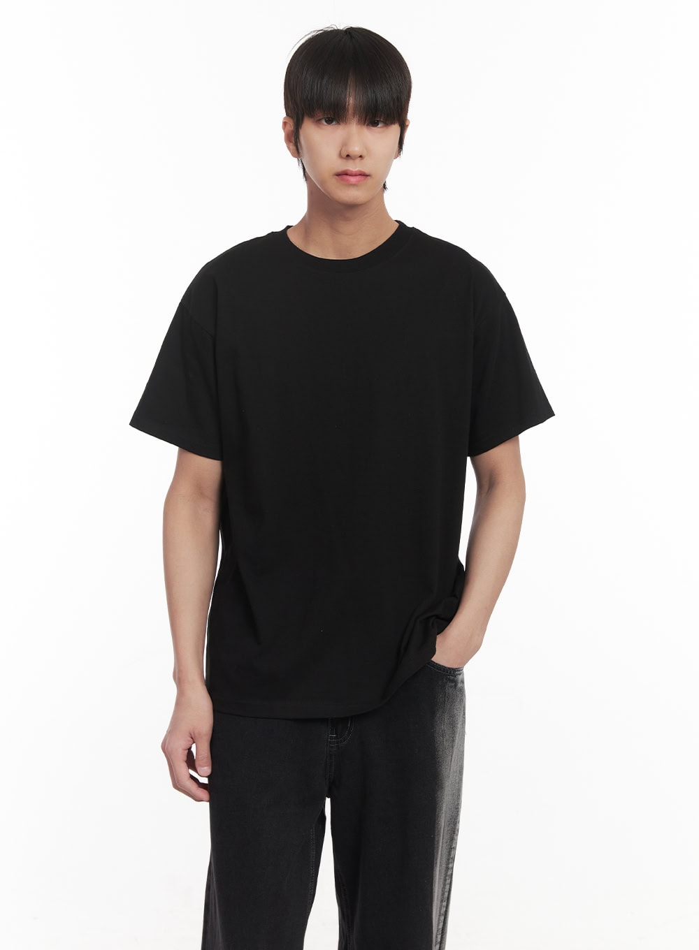 Men's Essential T-Shirt (Black) IM519