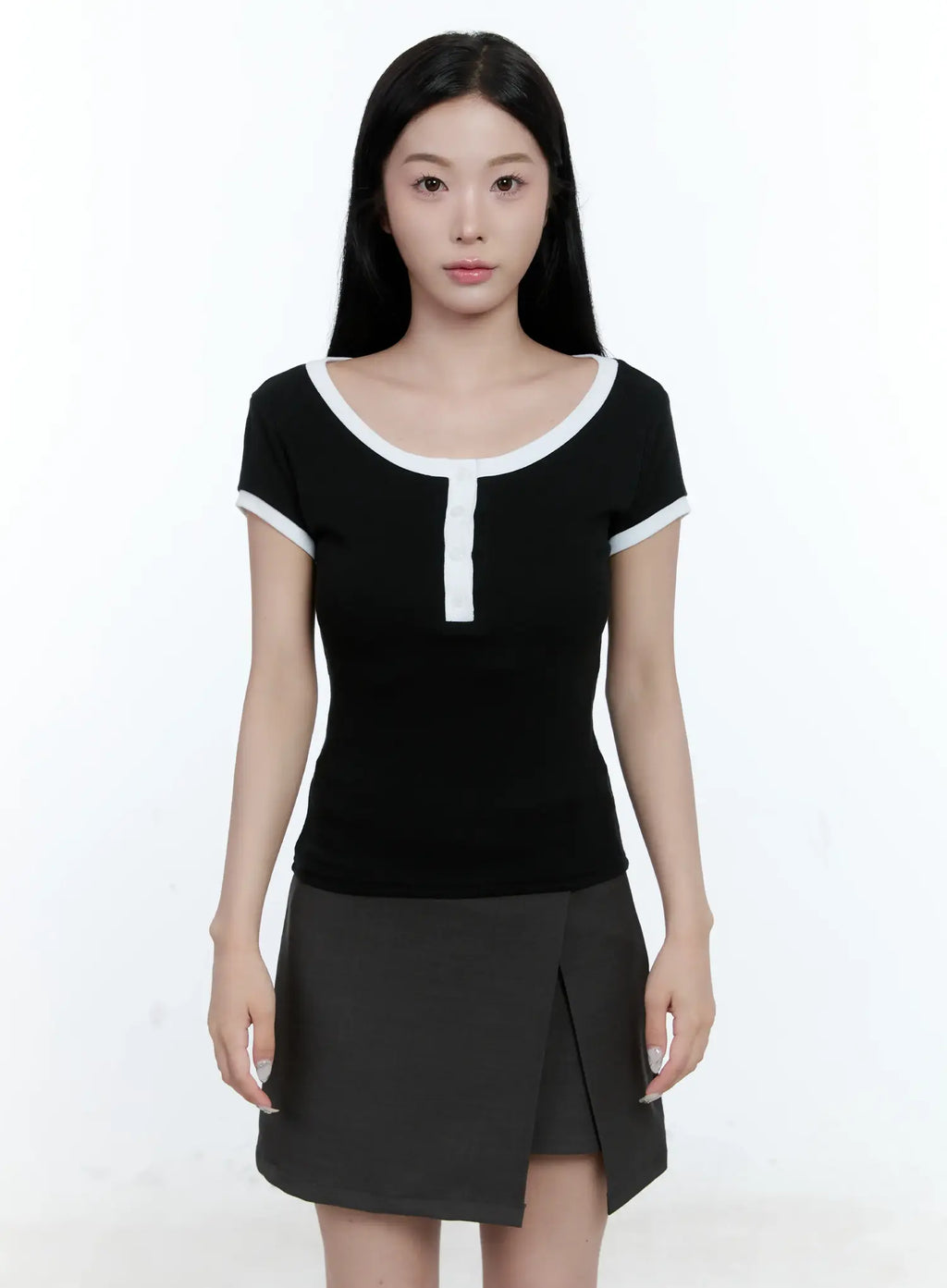 Contrast Basic U-Neck Tee CL530