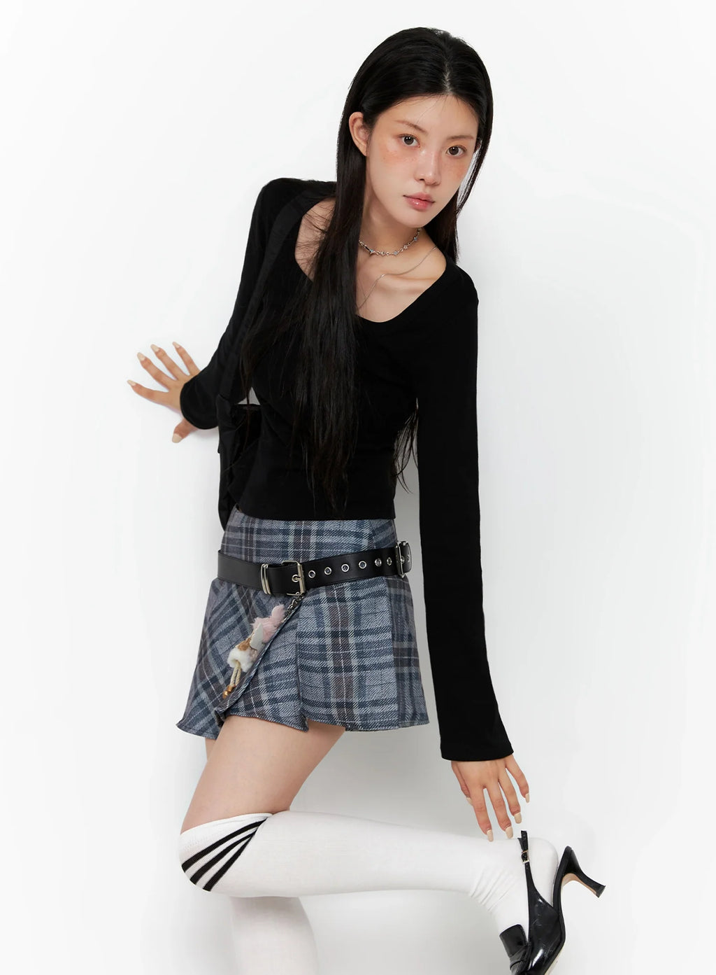 Wide Neck Fitted Long Sleeve Top IS508