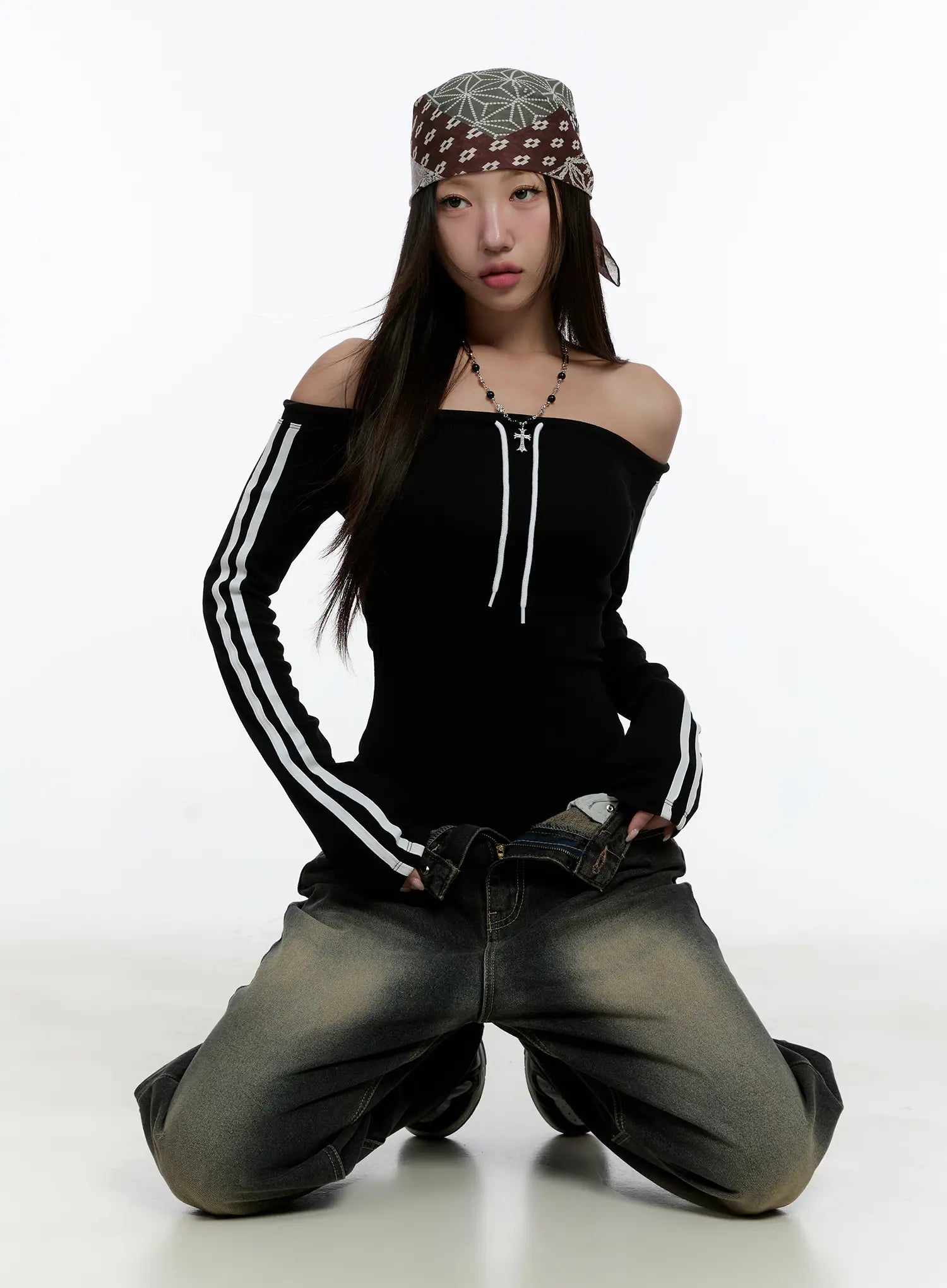 Sporty Off-Shoulder Knit Dress CS518