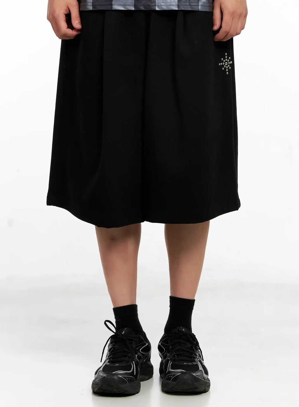 Men's Studded Bermuda Shorts IG511