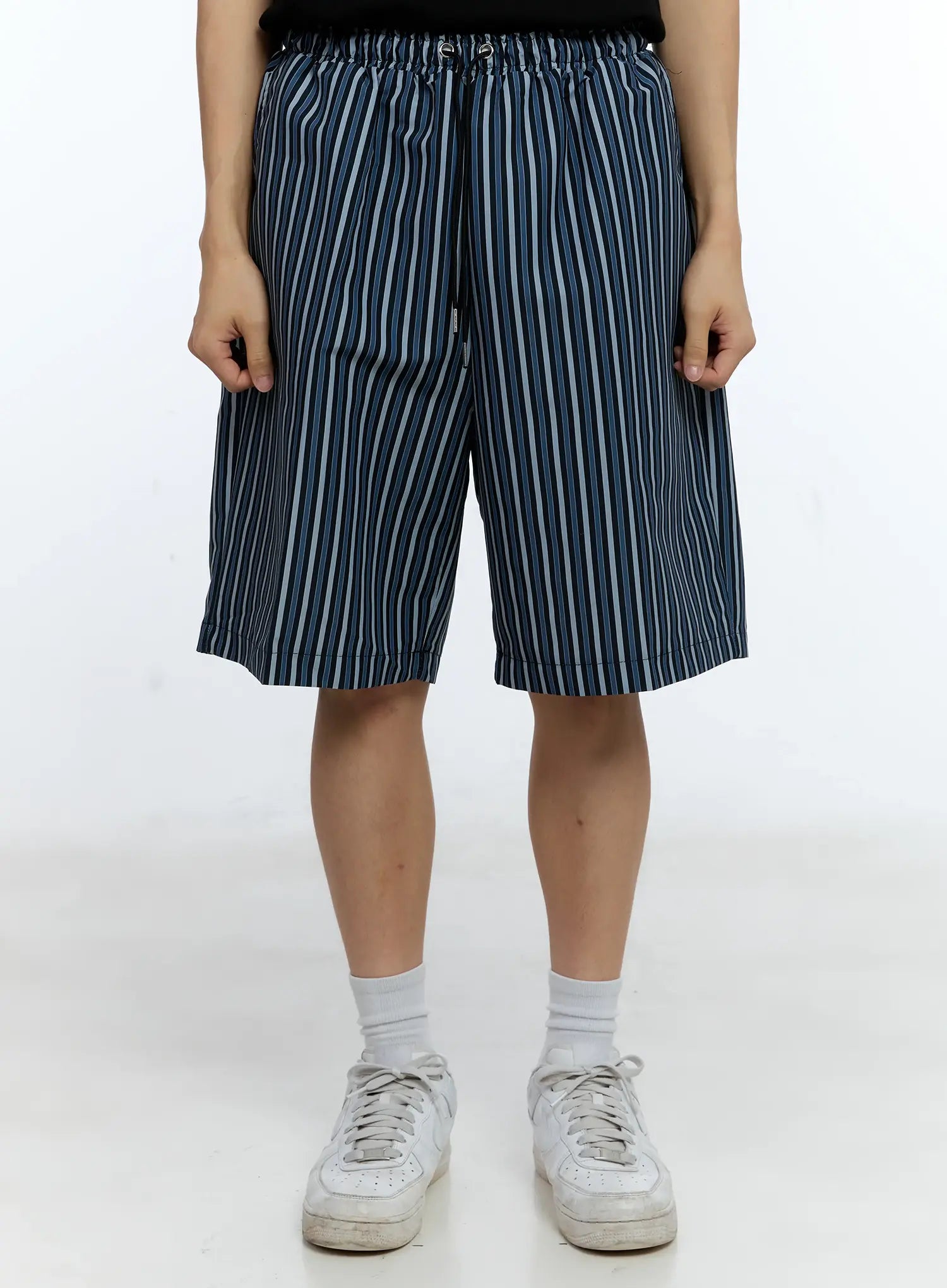 Men's Striped Straight-Leg Shorts IG515