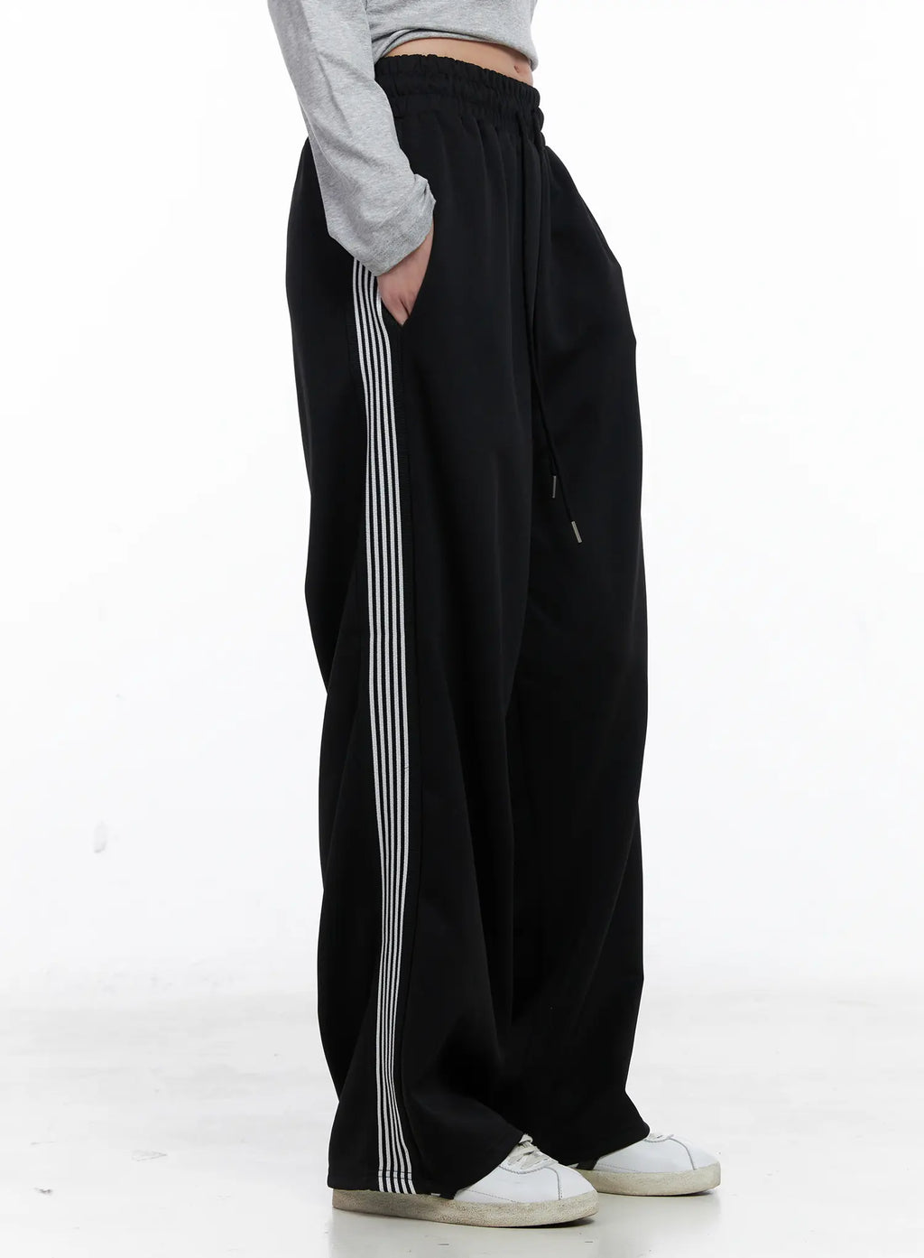 Relaxed-Fit Striped Sweatpants CS529