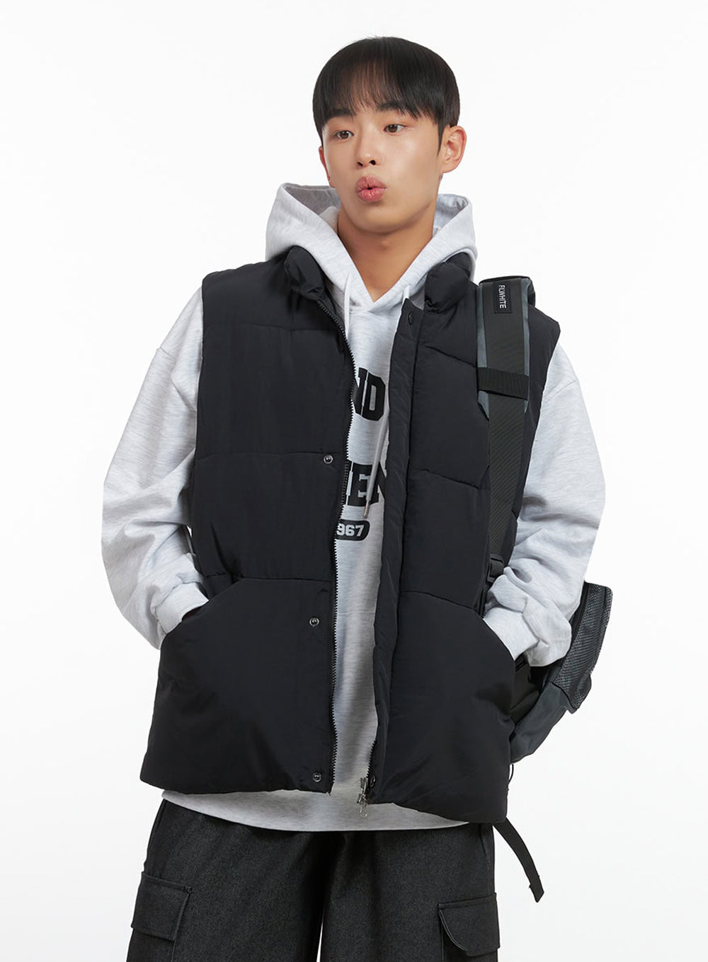 Men's Basic Puffer Vest IO420