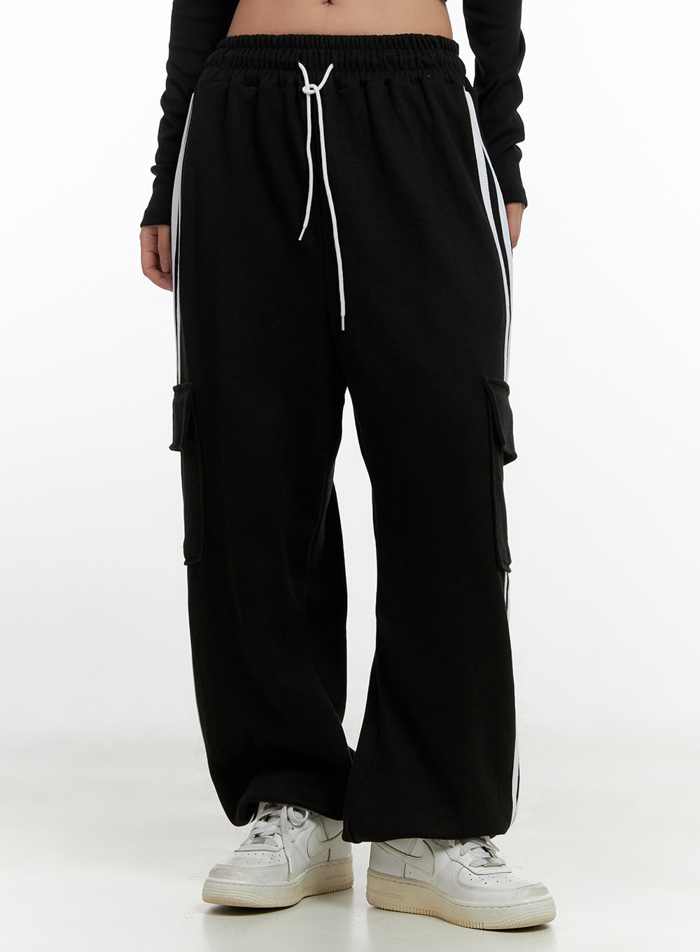 Pocket Detail Wide-Leg Track Pants CN412