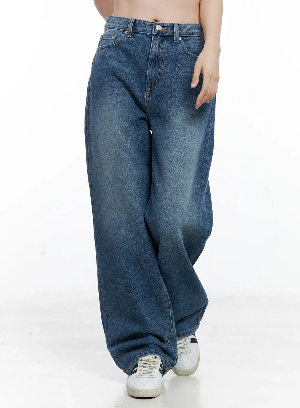 Lilith Straight-Leg Jeans CO506
