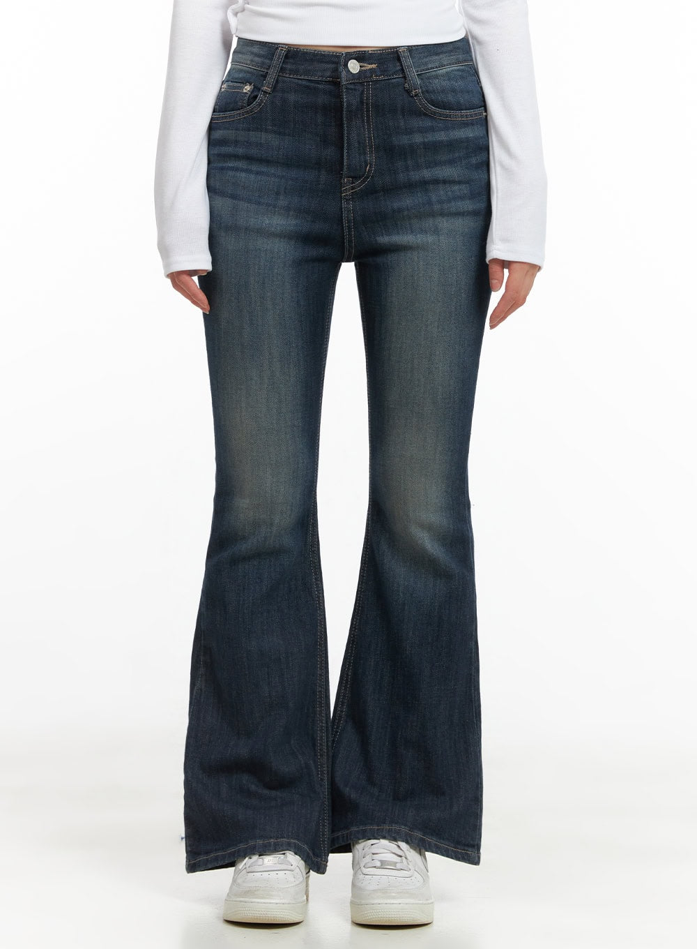 Remy Washed Bootcut Jeans CG420