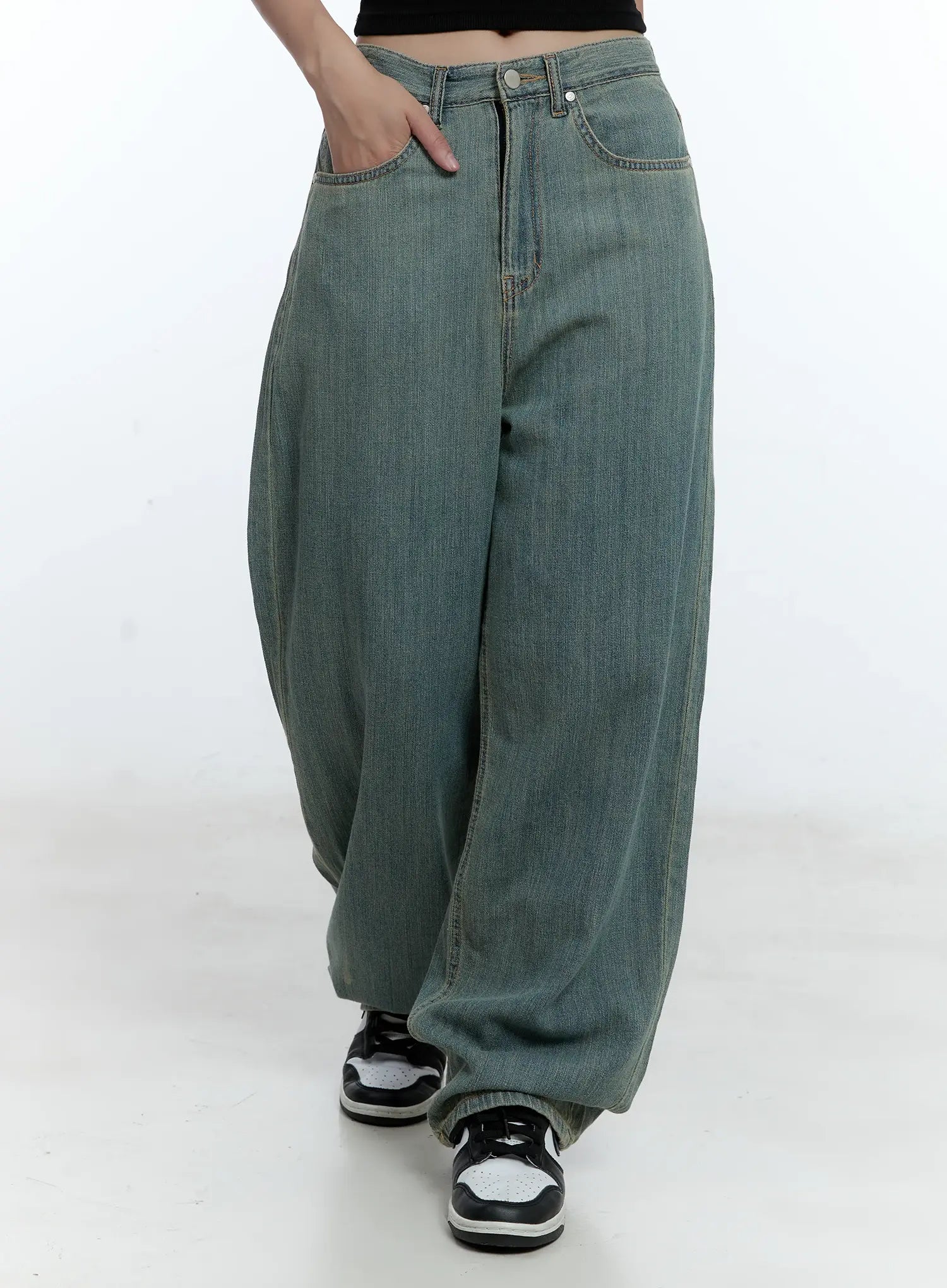 Minna Washed Baggy Jeans CU526