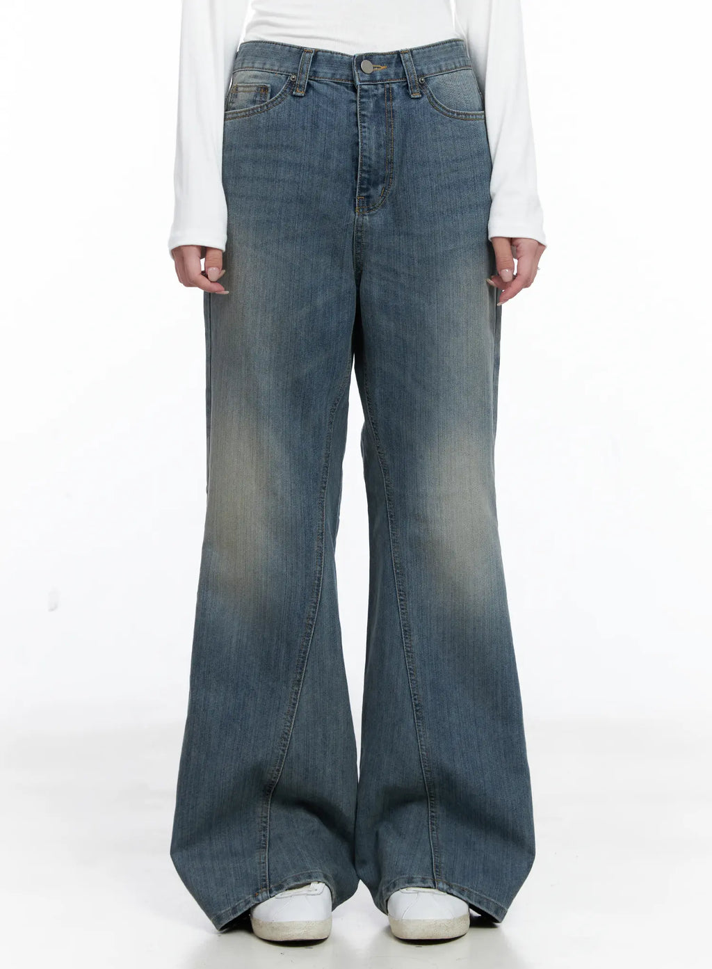 Aylin Wide Bootcut Jeans CS526