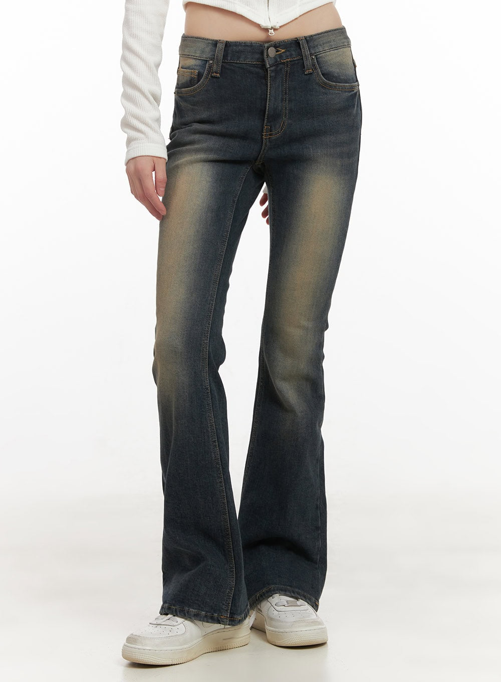 Alicia Washed Flared Jeans CD426