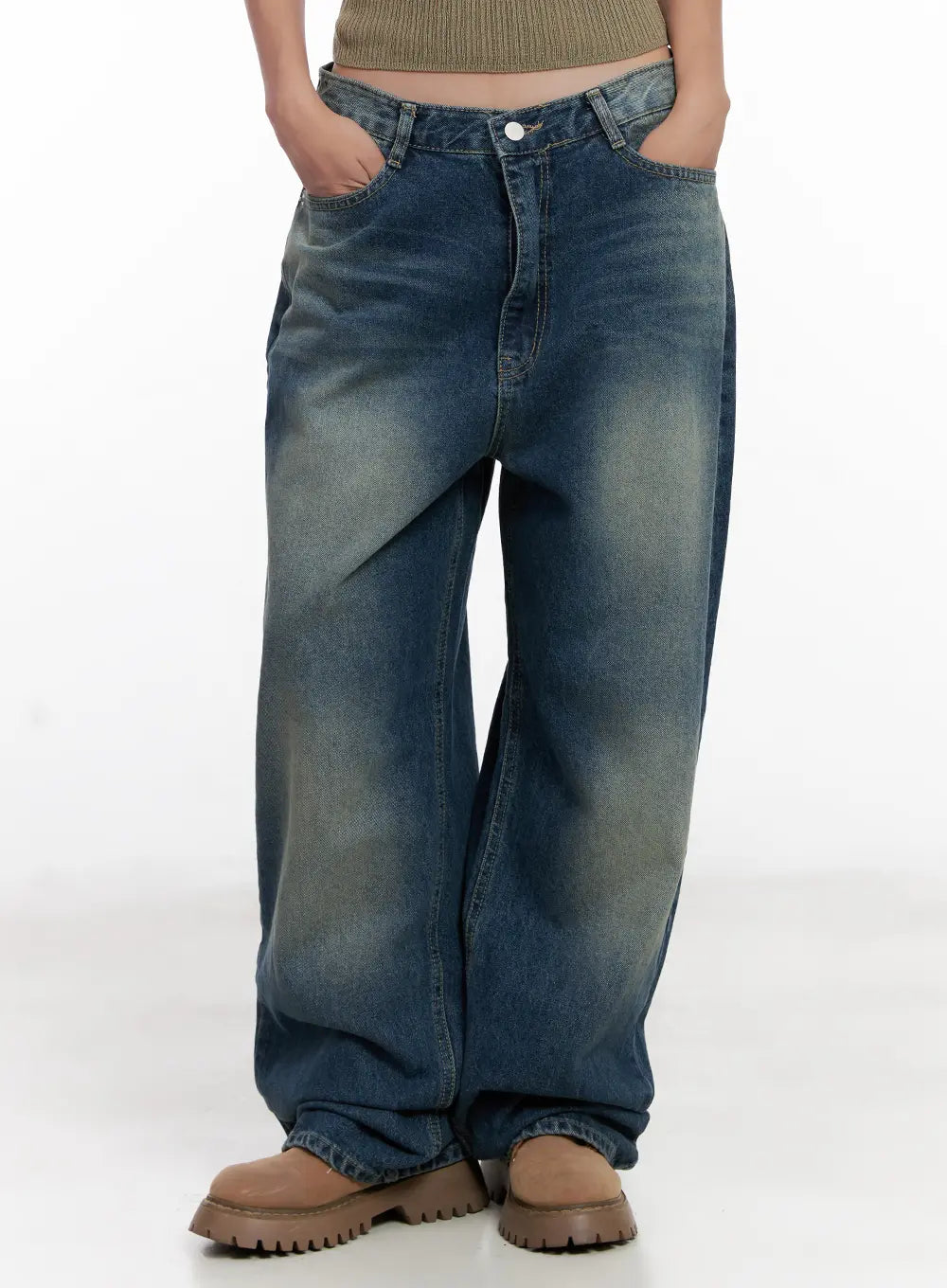 Daeun Washed Wide-Leg Denim Jeans CL521