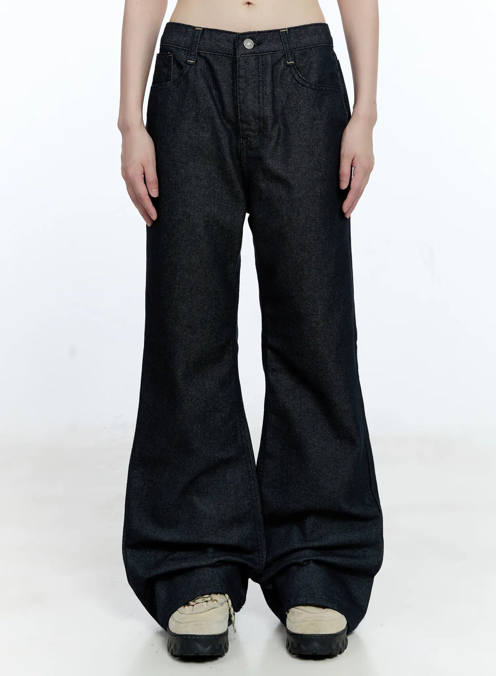 Minjoo No-Fade Flared Jeans CG511