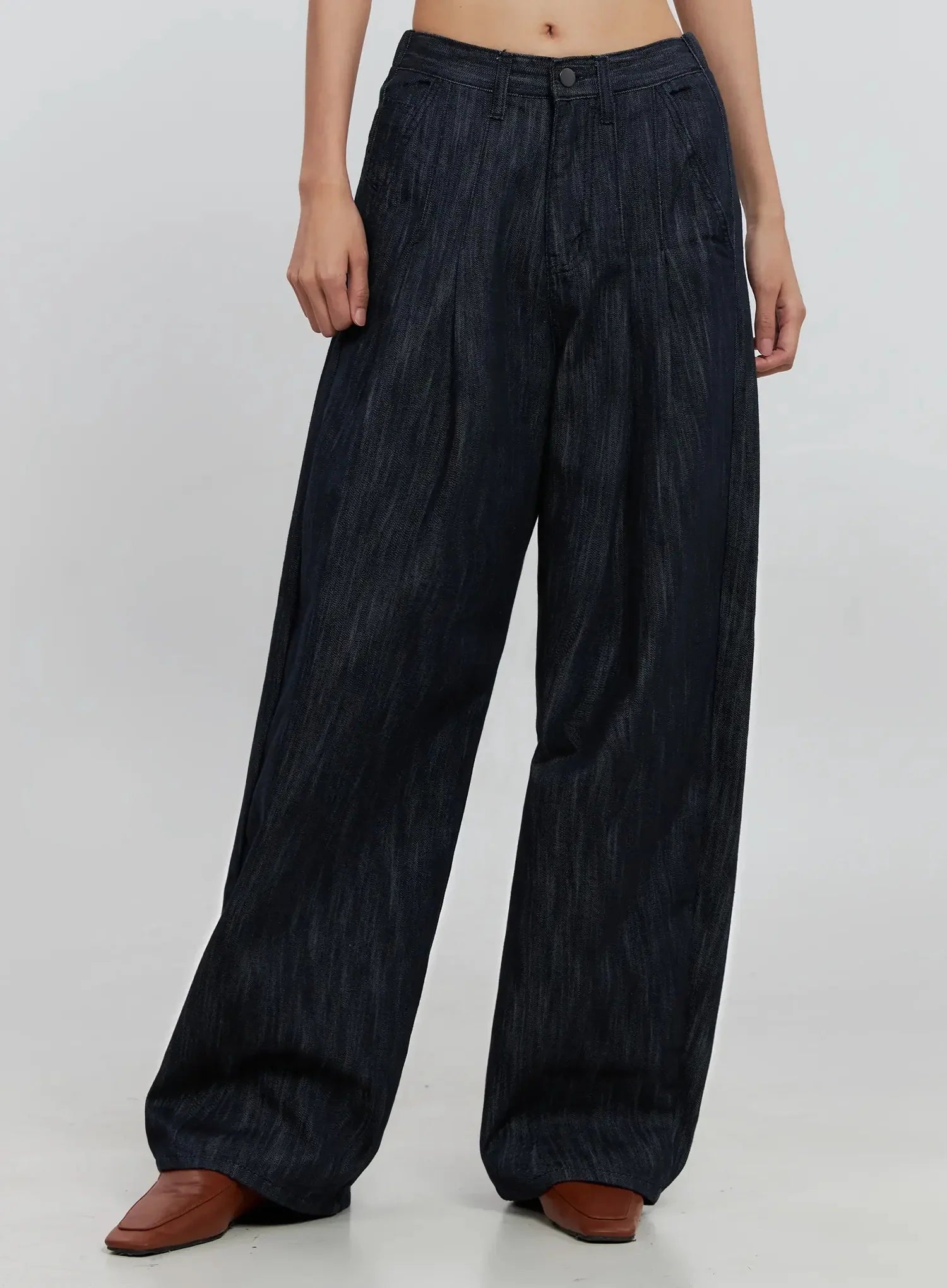 Uven Pintuck Wide-Leg Jeans IS516