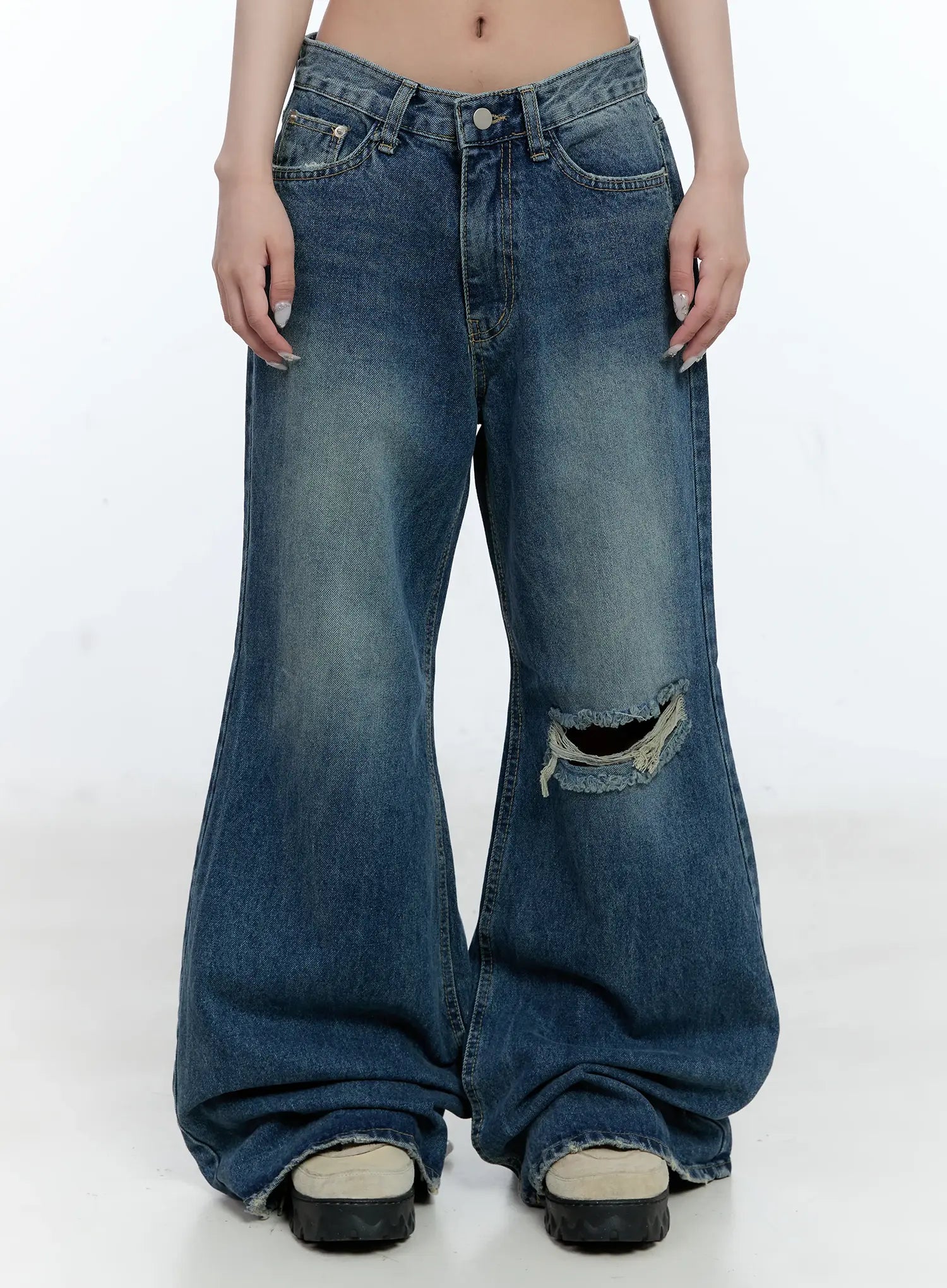Gabi Distressed Semi-Flared Denim Jeans CG501