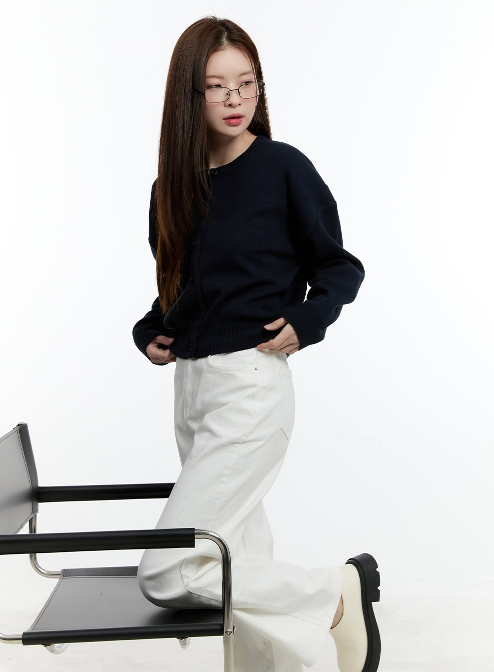 Classic Round Neck Long Sleeve Cardigan CM521