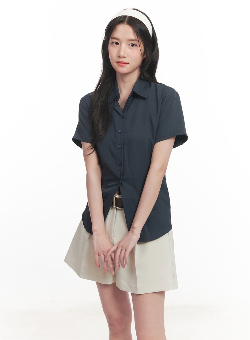 Slim-Fit Buttoned Half-Sleeve Shirt CA510
