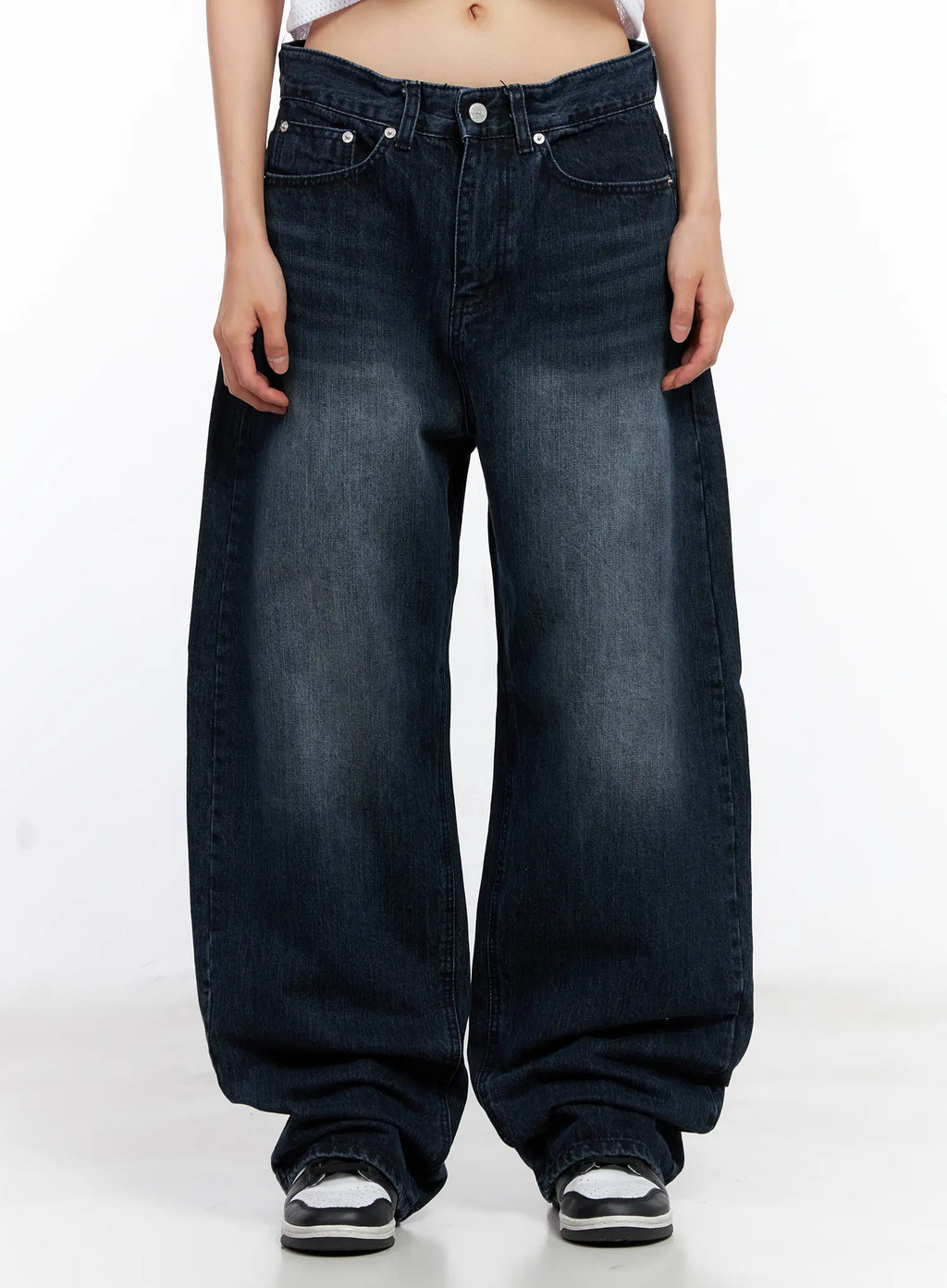 Chungha Washed Wide-Leg Denim Jeans CL530