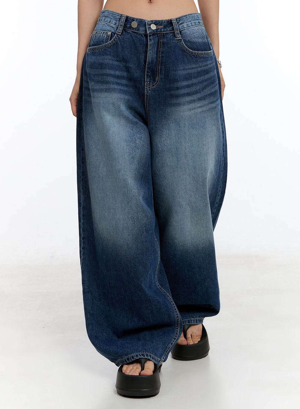 Amelie Washed Wide-Leg Jeans IU504