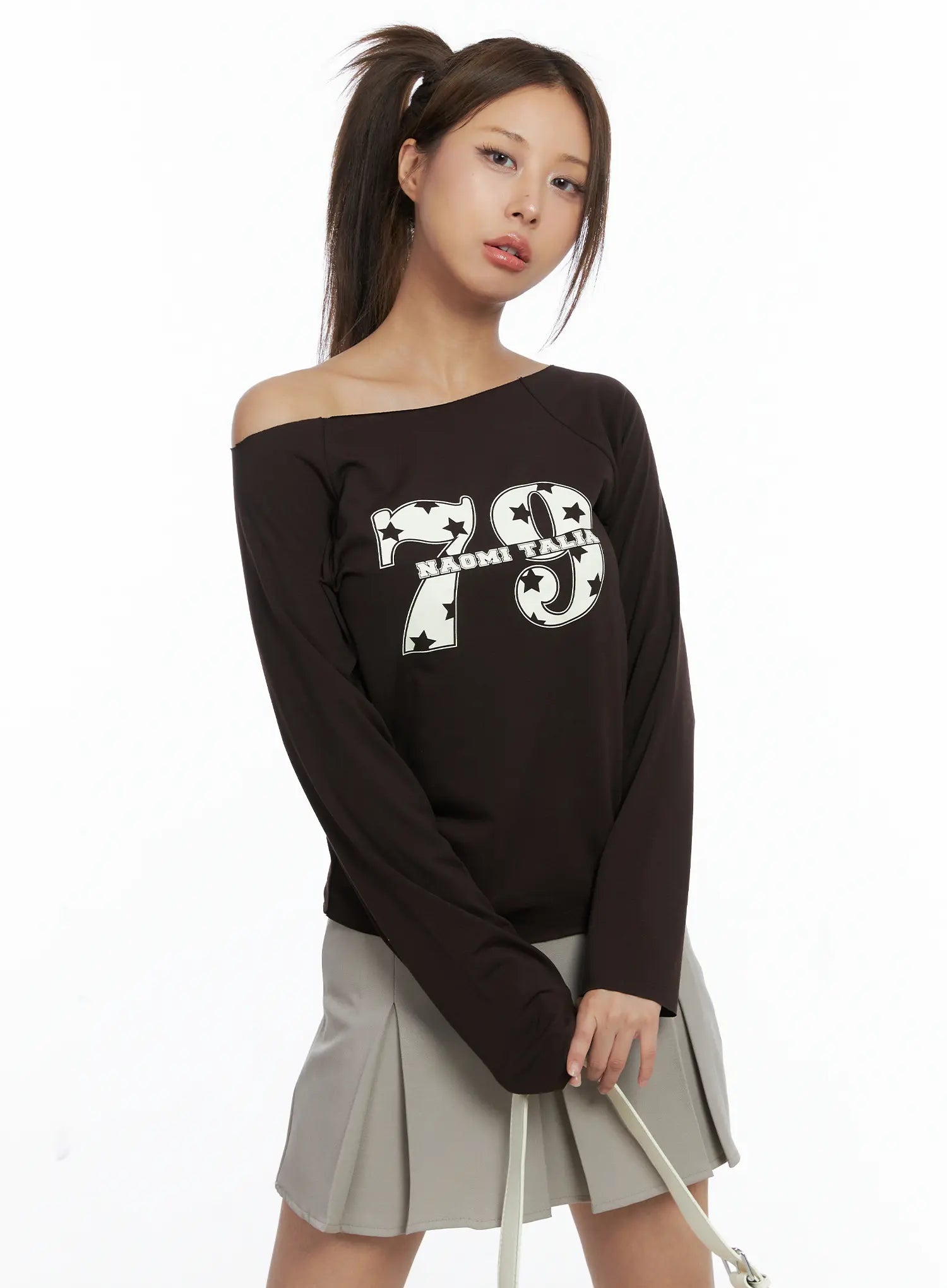 Off-Shoulder Graphic Long Sleeve Tee CS504