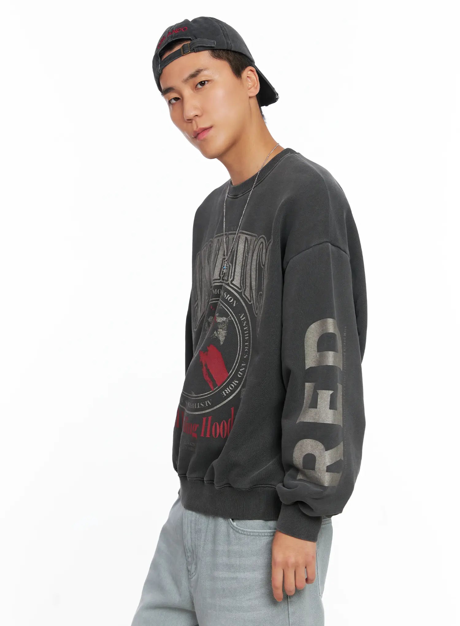 Men's Vintage Red Graphic Crewneck IS509