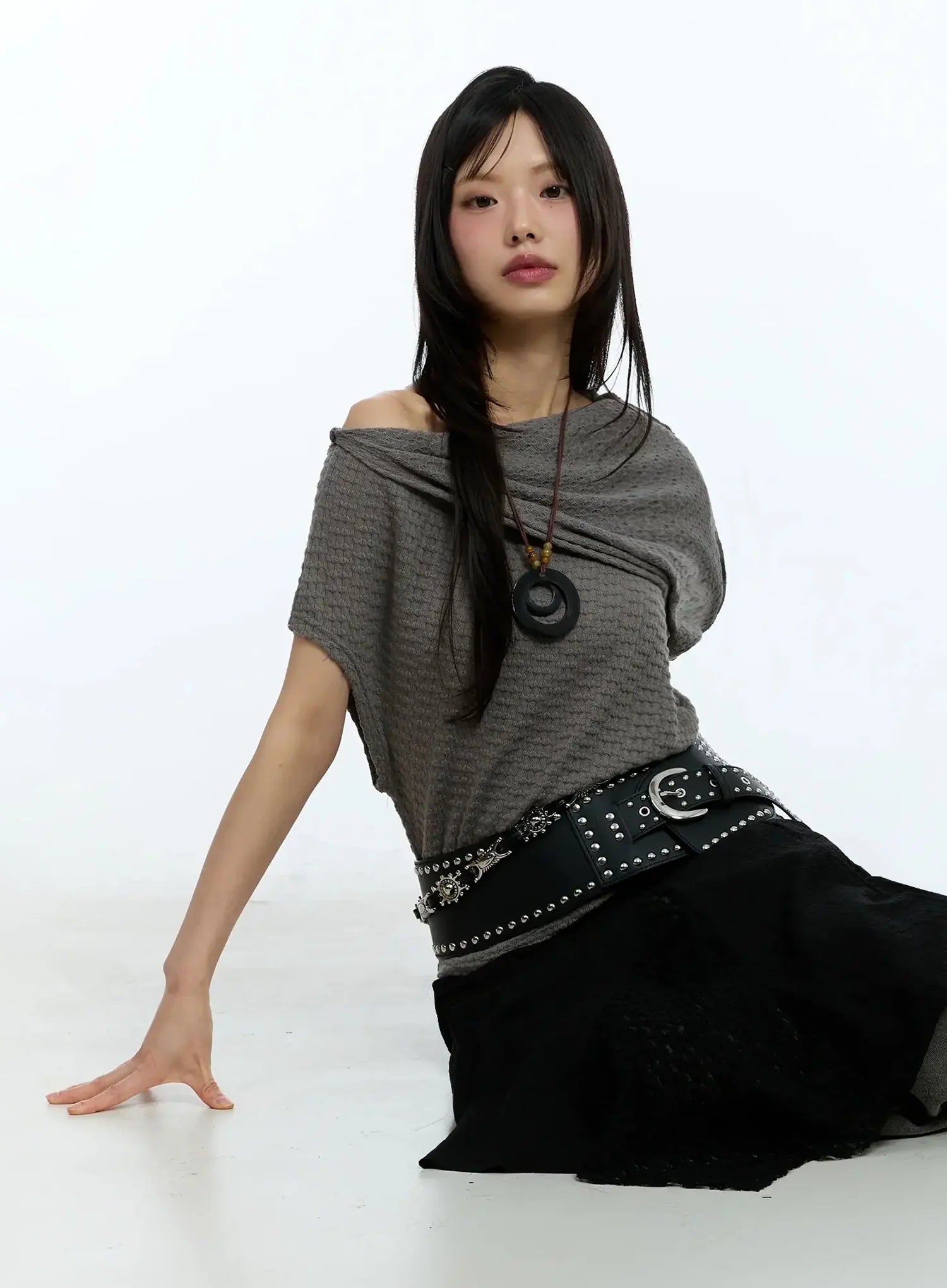 Asymmetric One-Shoulder Loose-Fit Top IU525